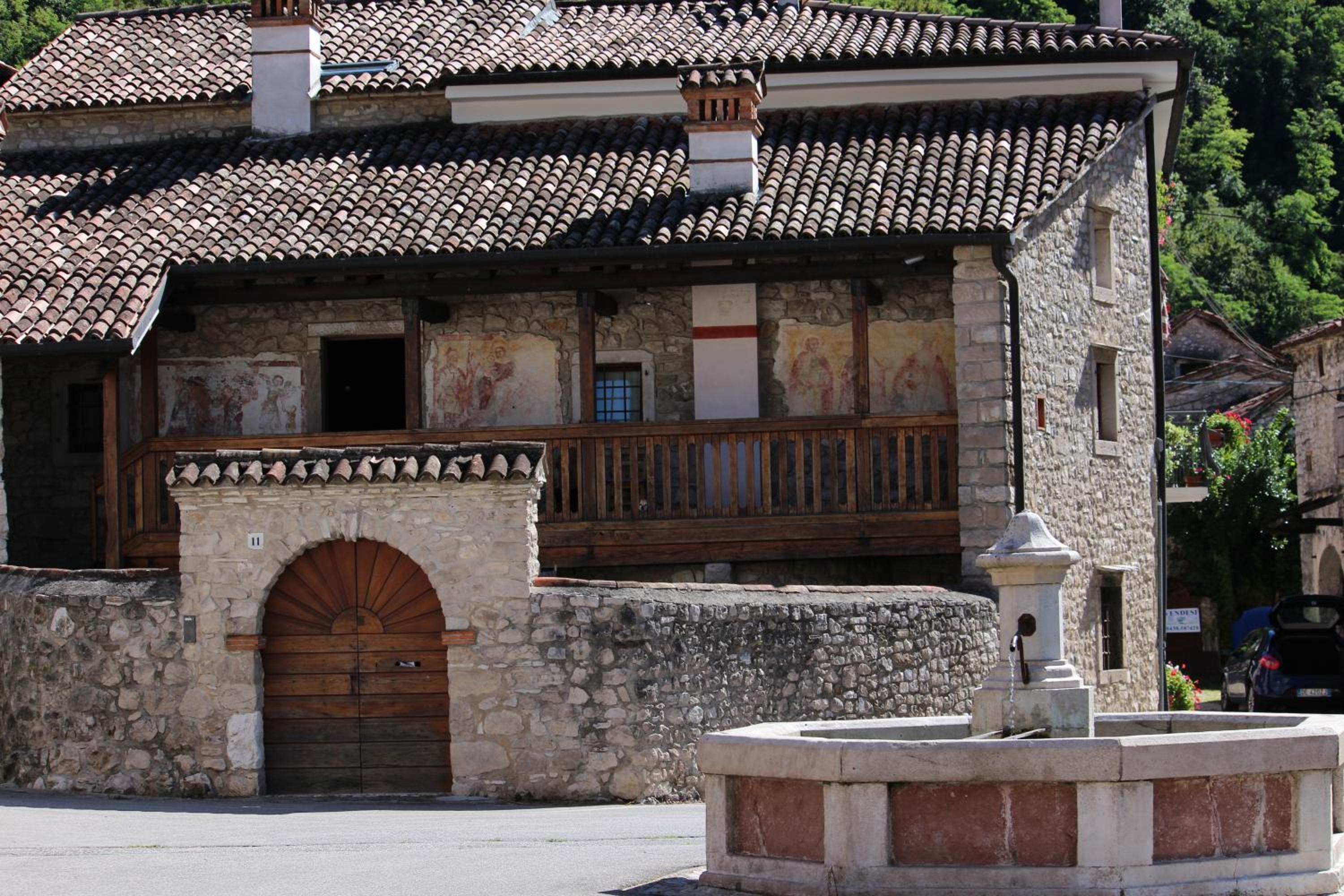 Photo 6