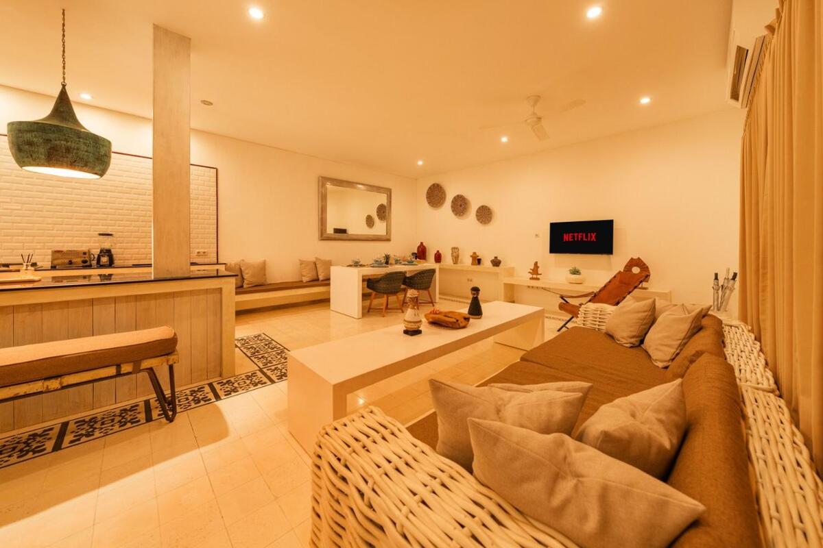 Stylish 3BR Escape, 5 Mins to Seminyak Beach