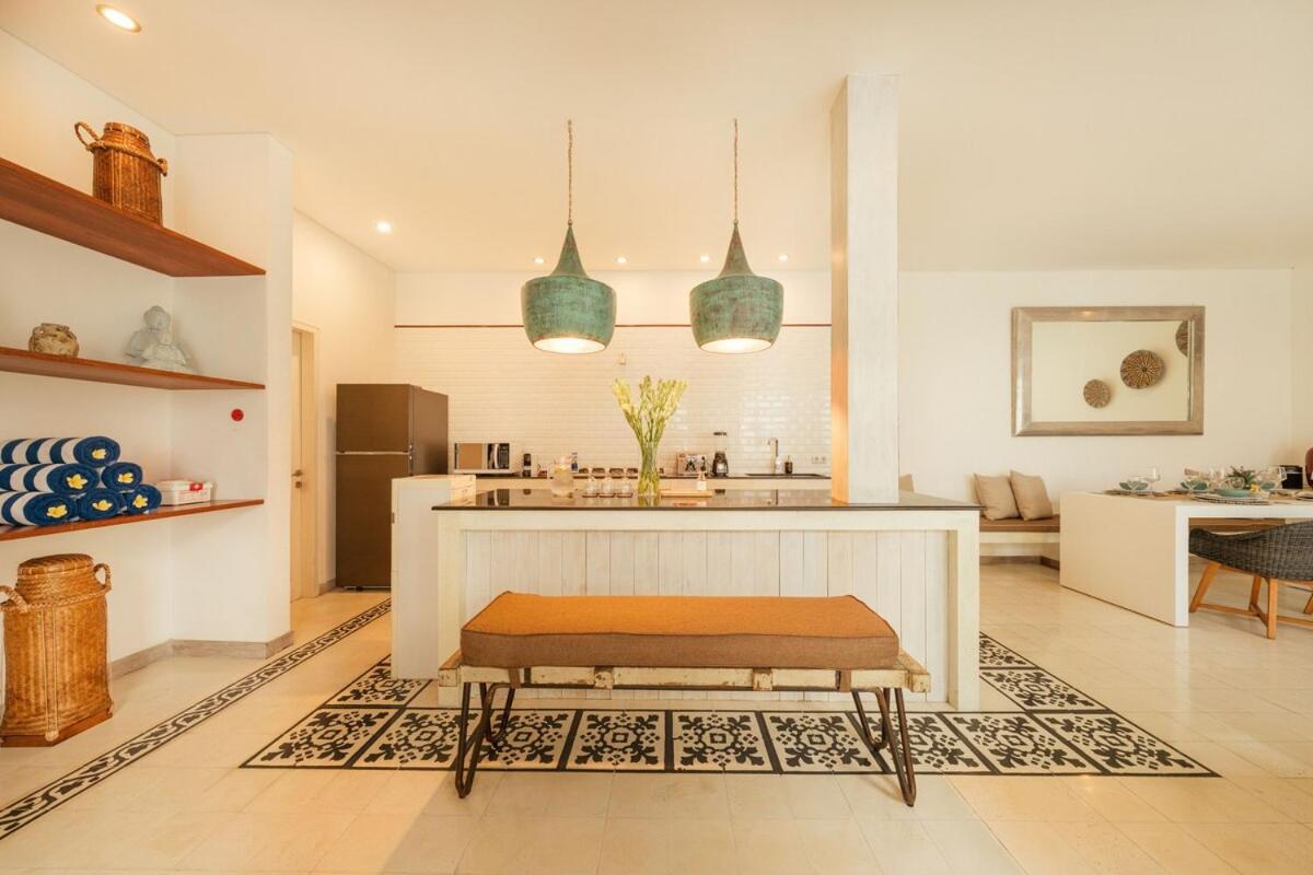 Stylish 3BR Escape, 5 Mins to Seminyak Beach
