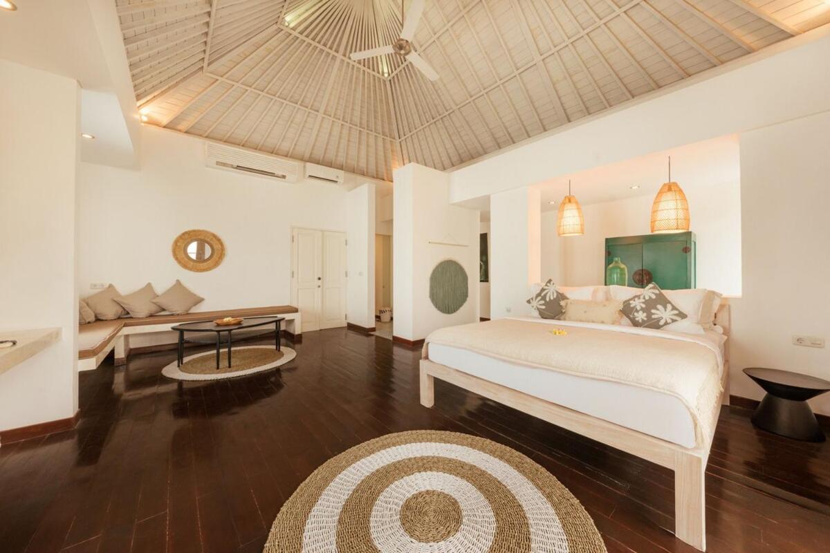 Stylish 3BR Escape, 5 Mins to Seminyak Beach