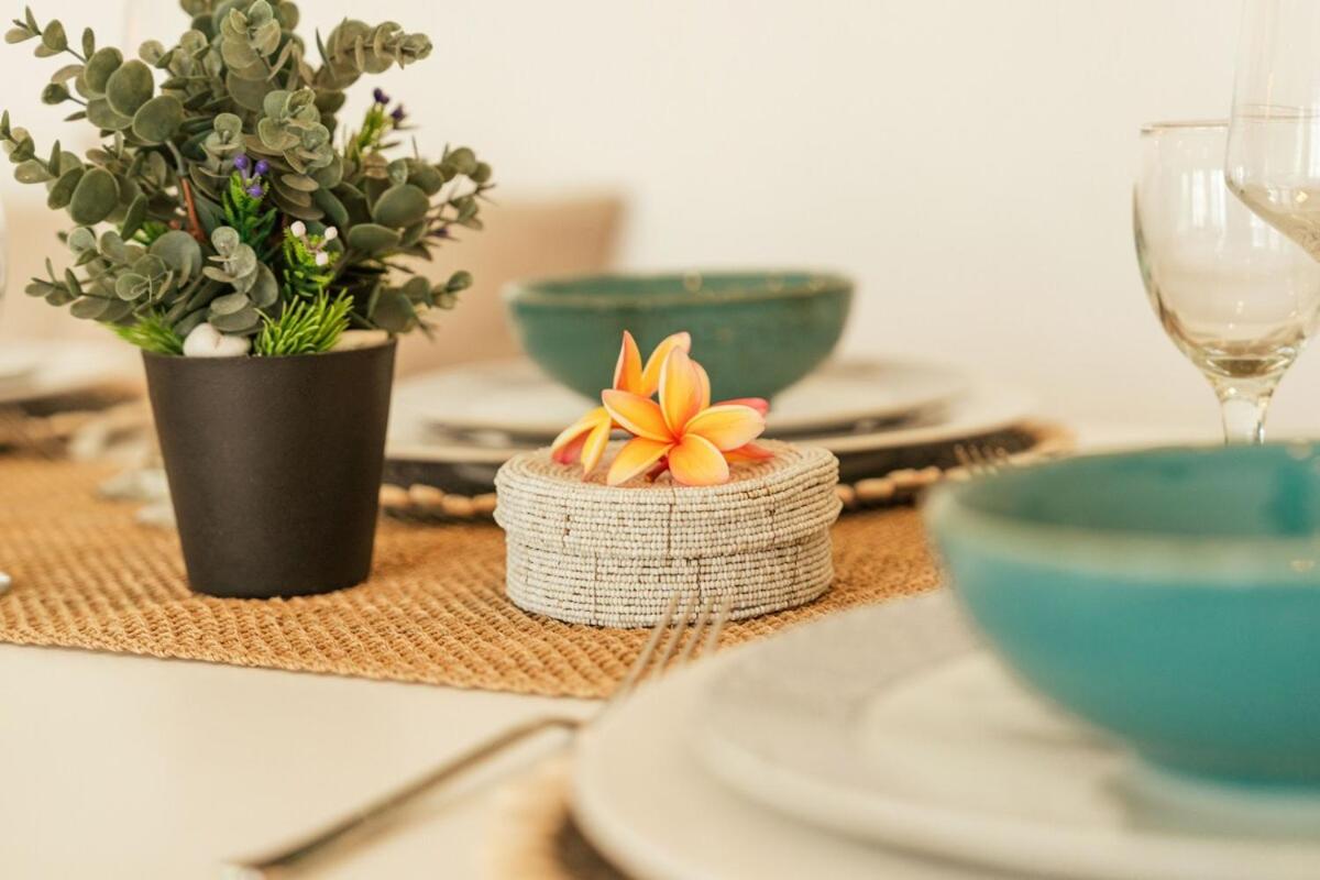 Stylish 3BR Escape, 5 Mins to Seminyak Beach