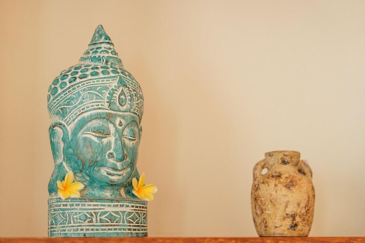Stylish 3BR Escape, 5 Mins to Seminyak Beach