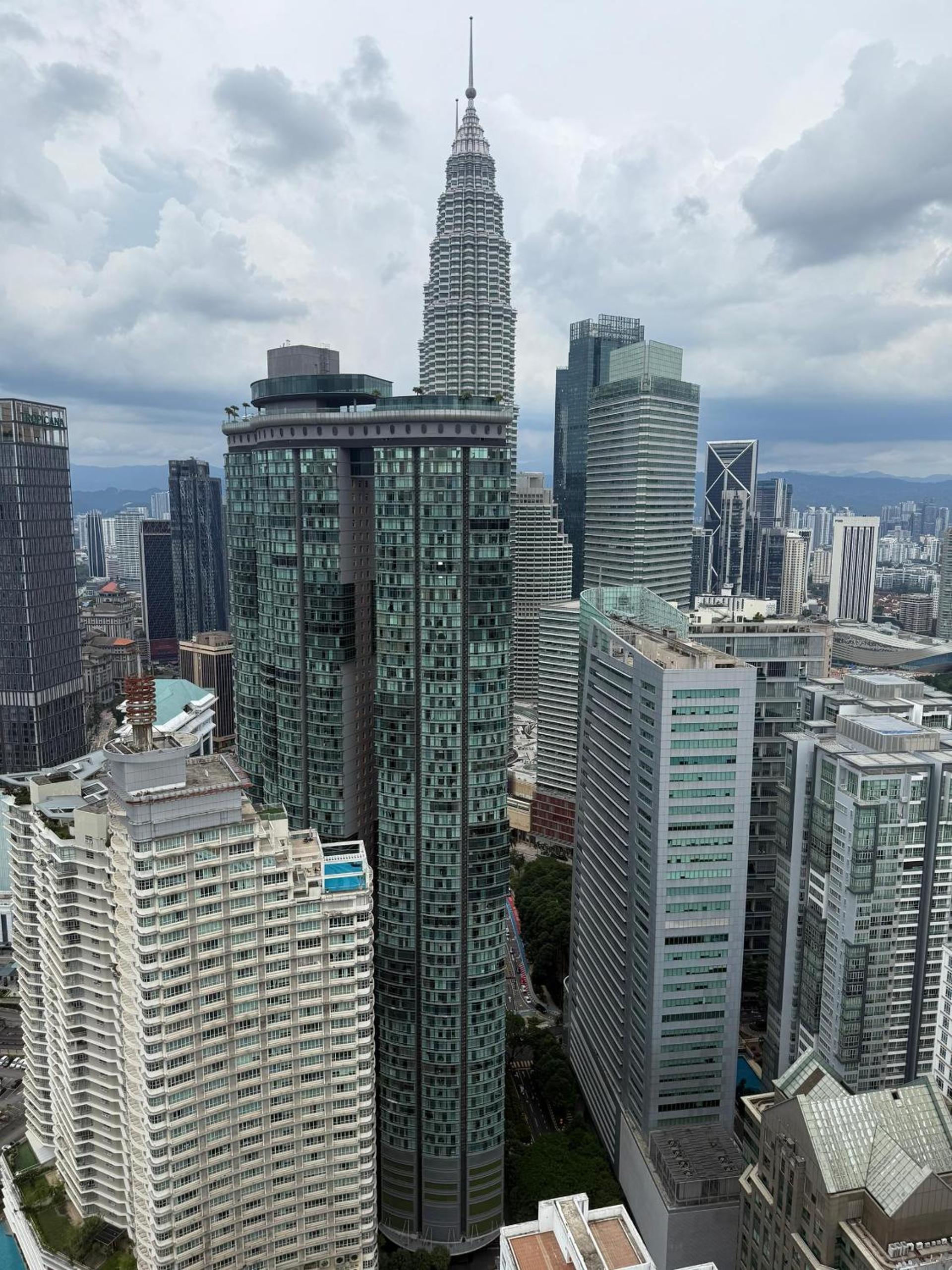 Sky Apartment KLCC Suites