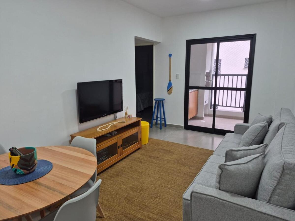 Apartamento - Praia Martins de Sá - 50 metros da praia
