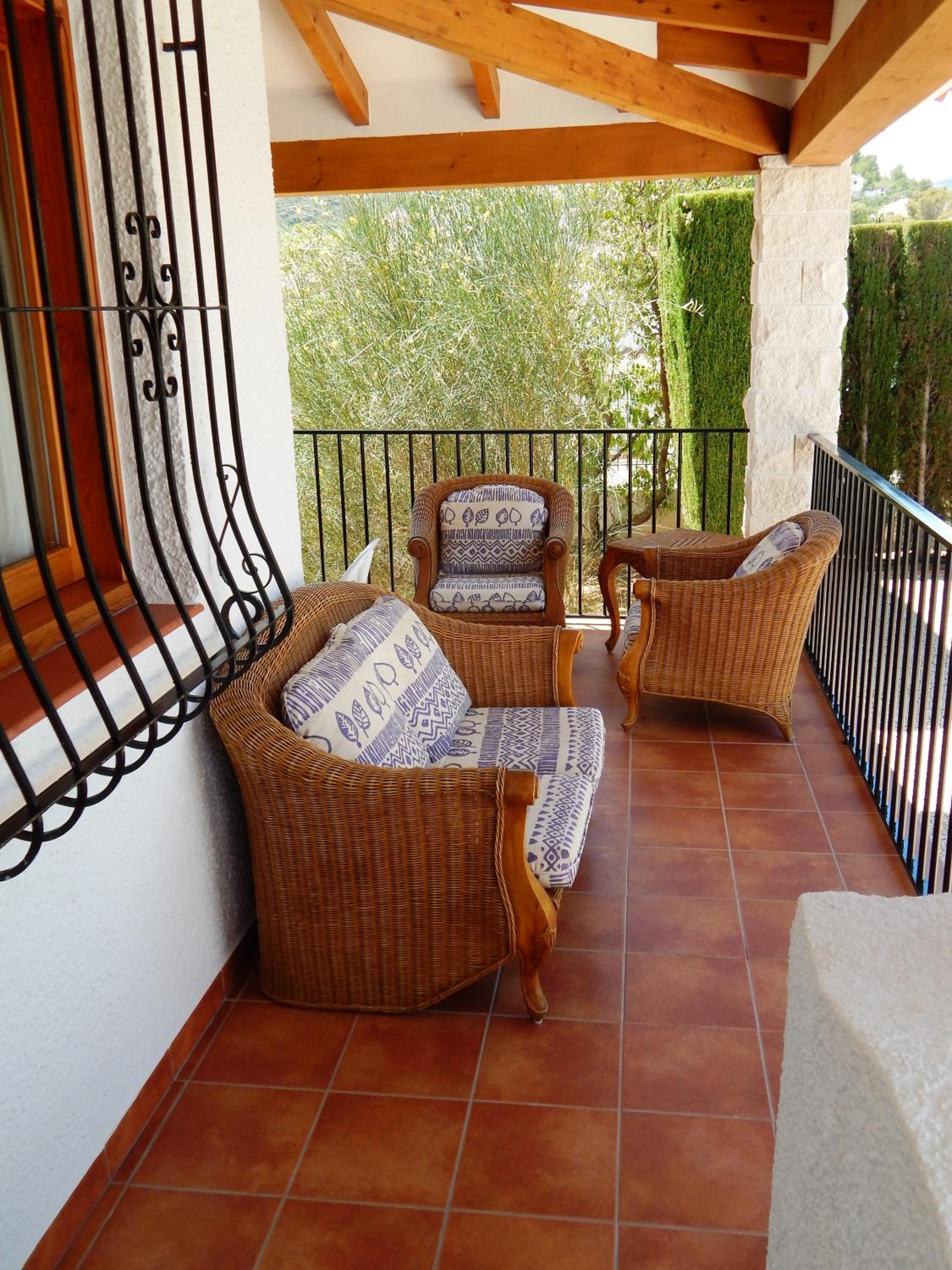 Villa Carfax view 2