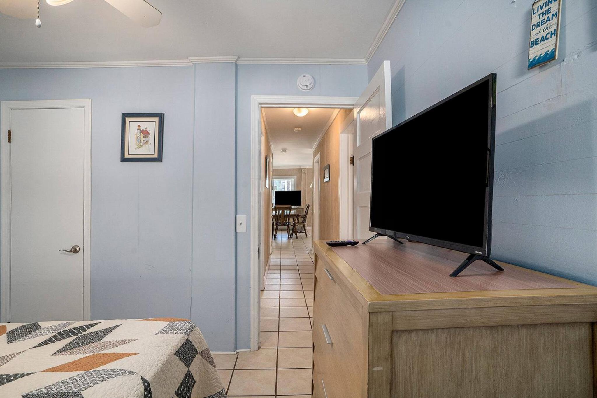 MyPlace on Holly 10 bdrms Slps 20,Private pool Beach Golf Hot Tub