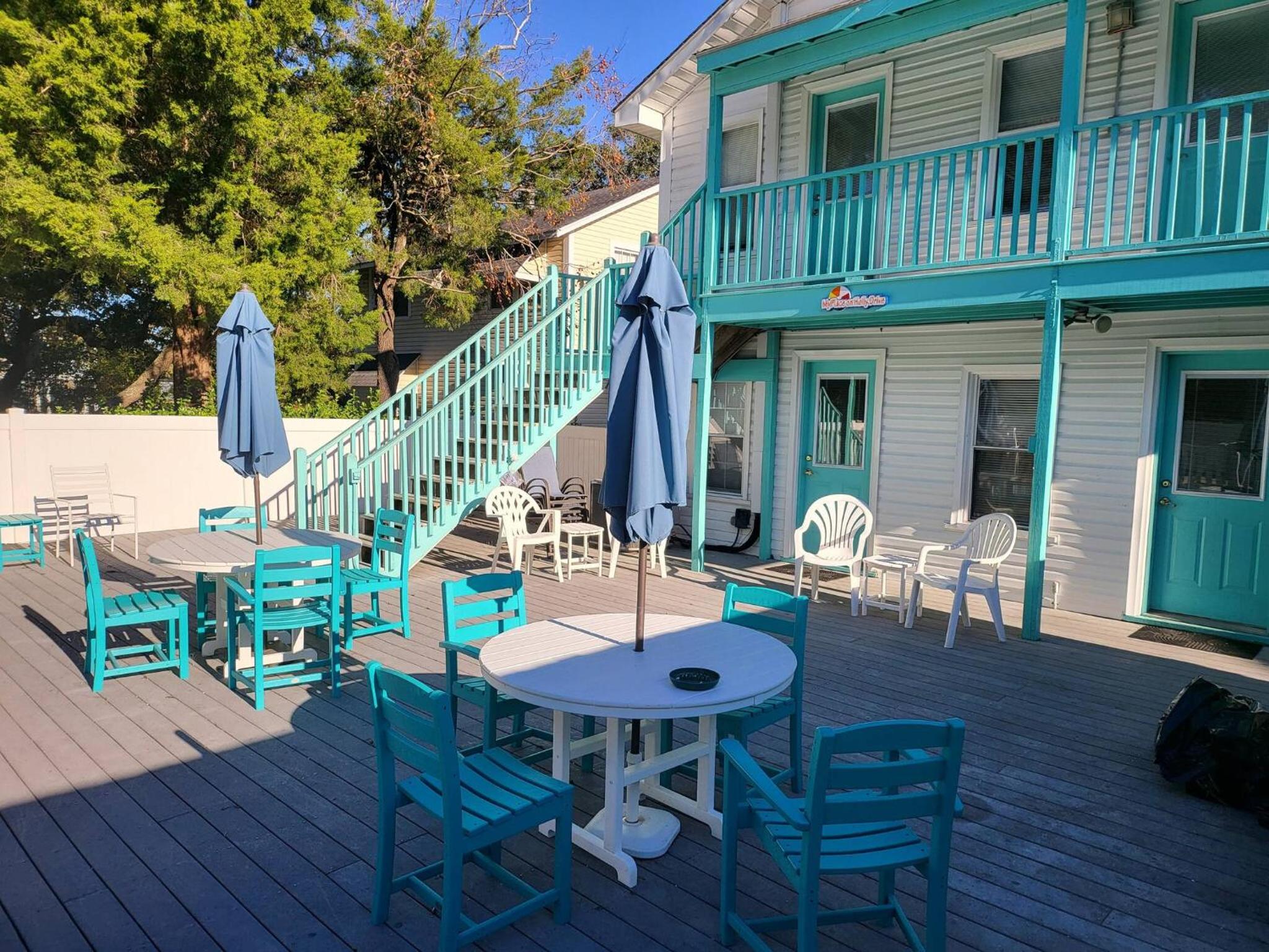 MyPlace on Holly 10 bdrms Slps 20,Private pool Beach Golf Hot Tub