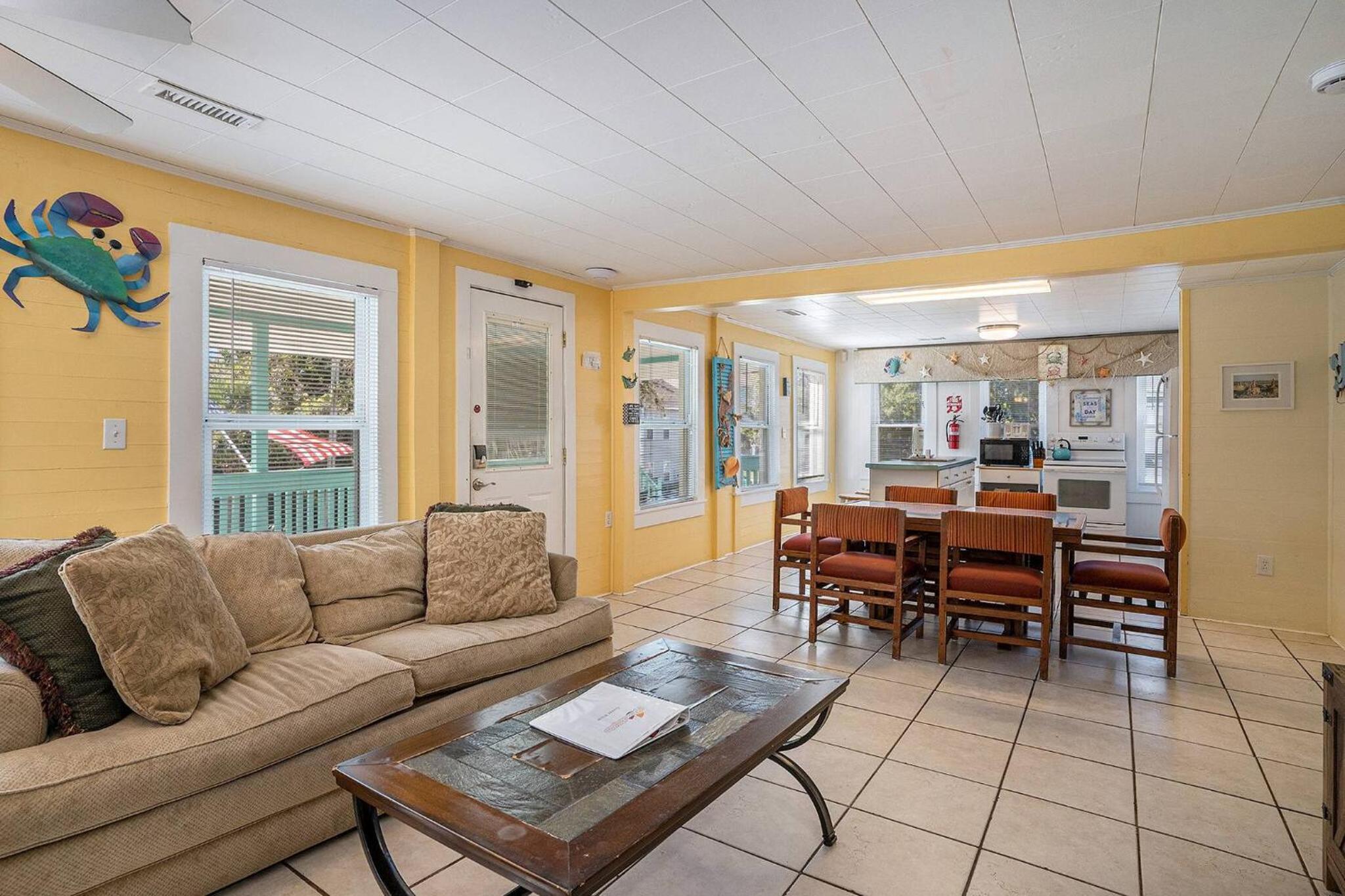 MyPlace on Holly 10 bdrms Slps 20,Private pool Beach Golf Hot Tub