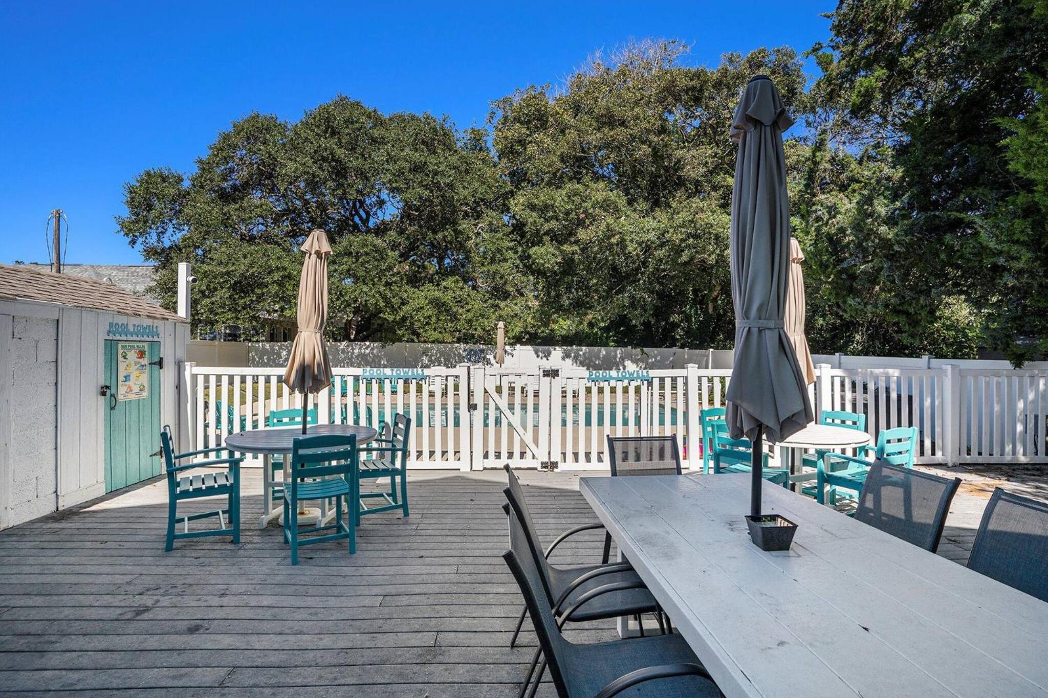 MyPlace on Holly 10 bdrms Slps 20,Private pool Beach Golf Hot Tub