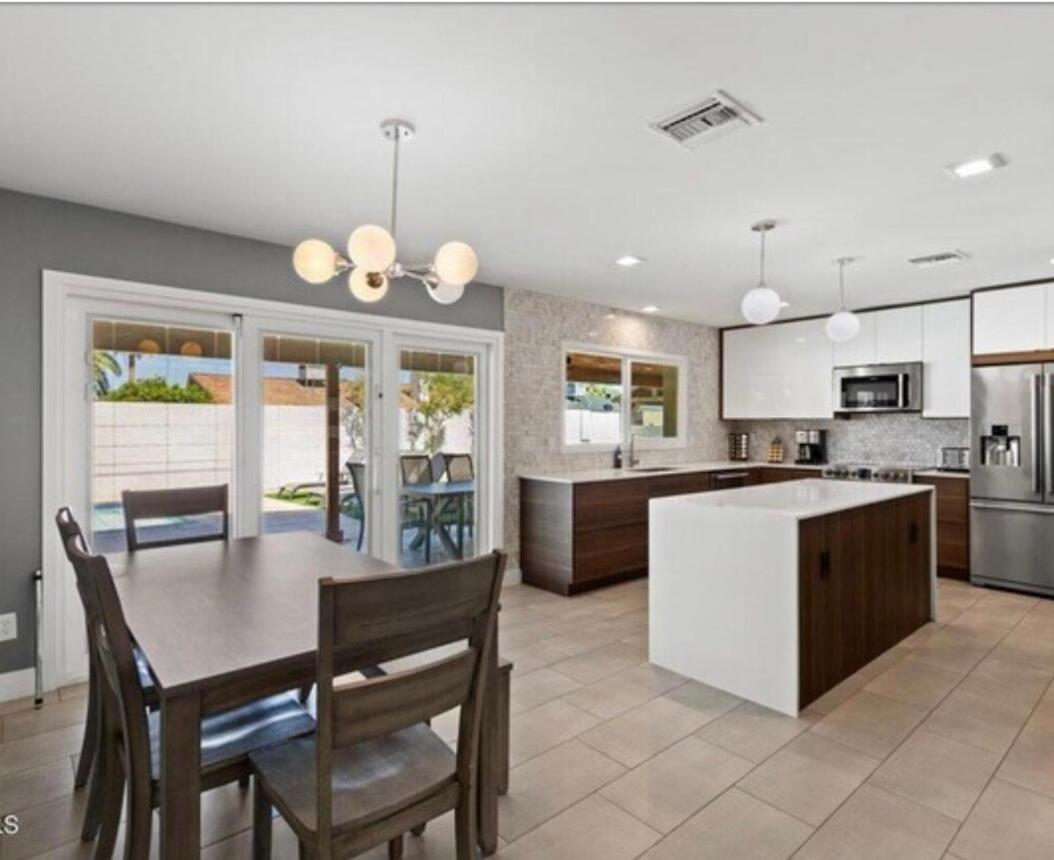 Beautiful Pool Home By Old Town, Sleep 14!