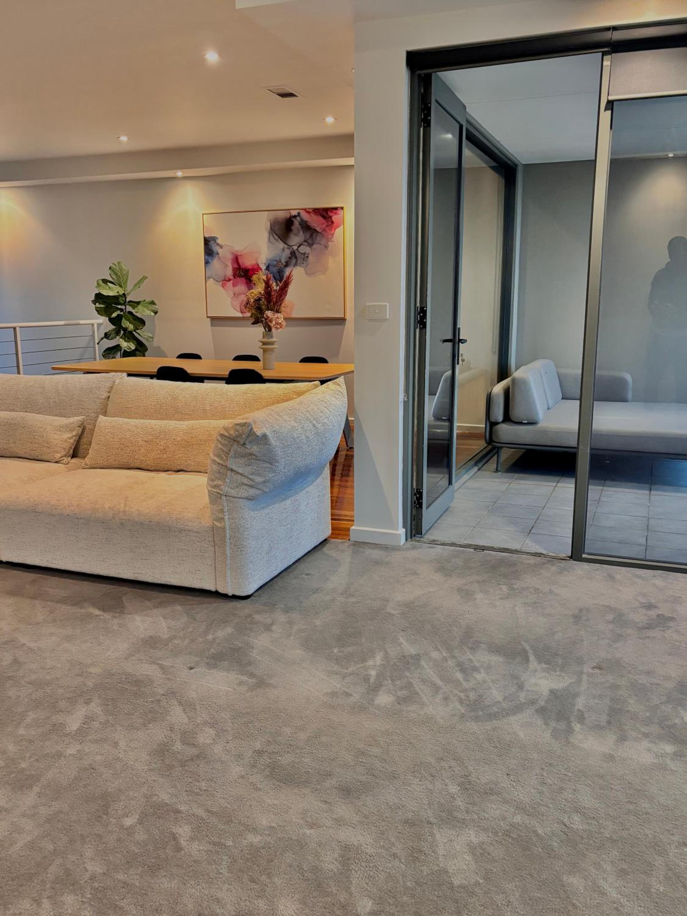 Melbourne Beachfront Residence with Panoramic Views