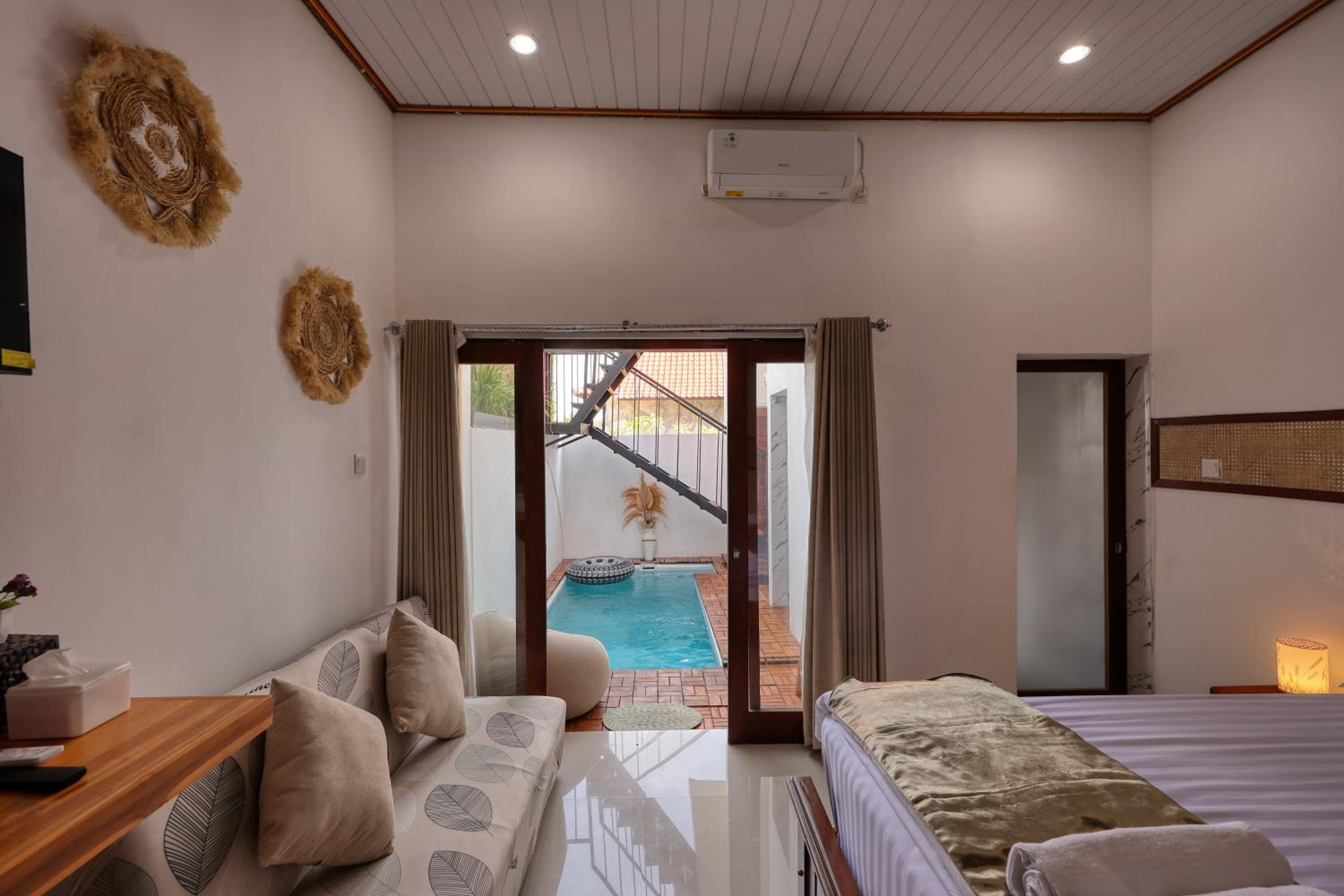 Rostin Mesari Villa