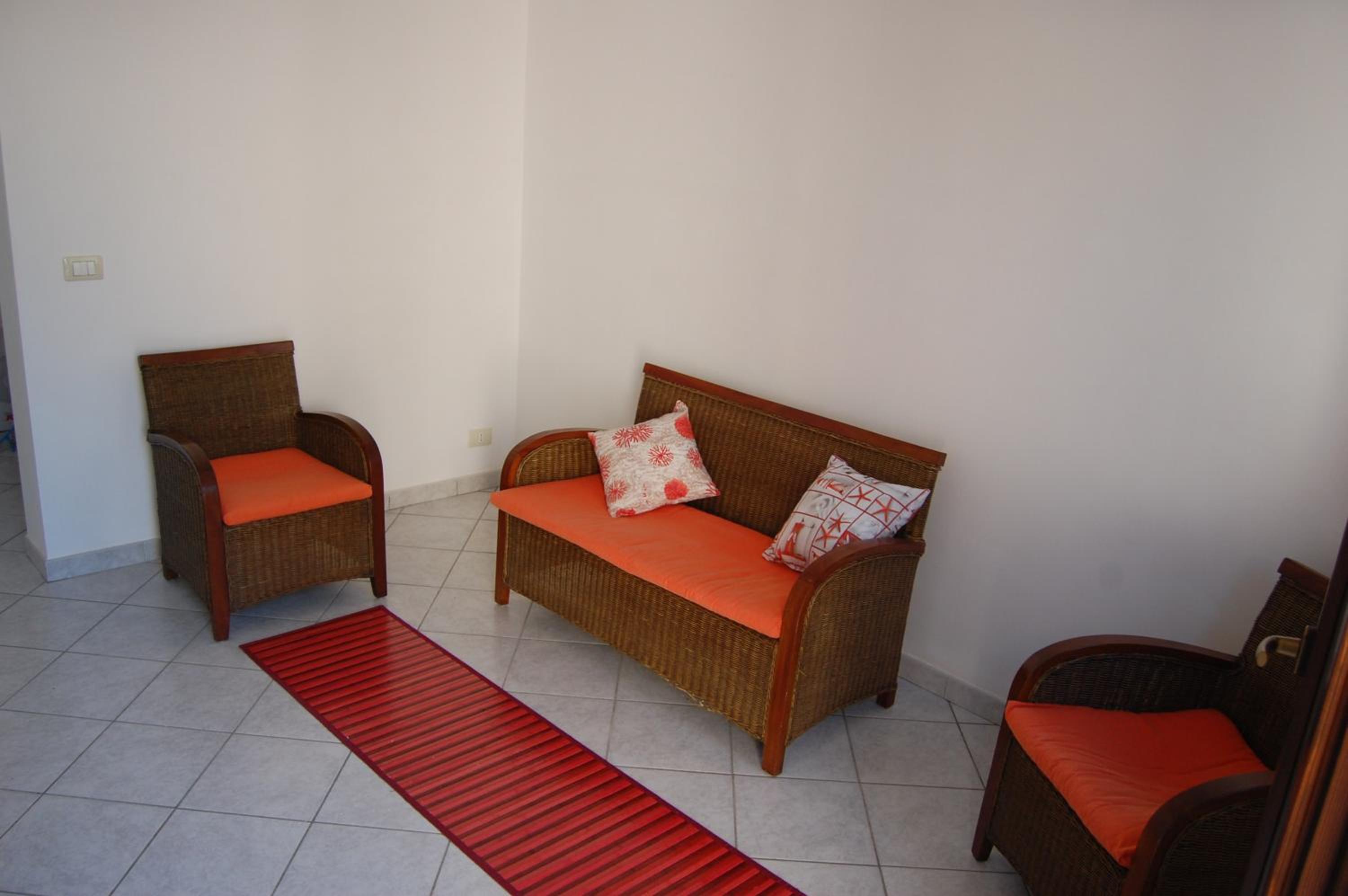 Hibiscus Rosso view 4