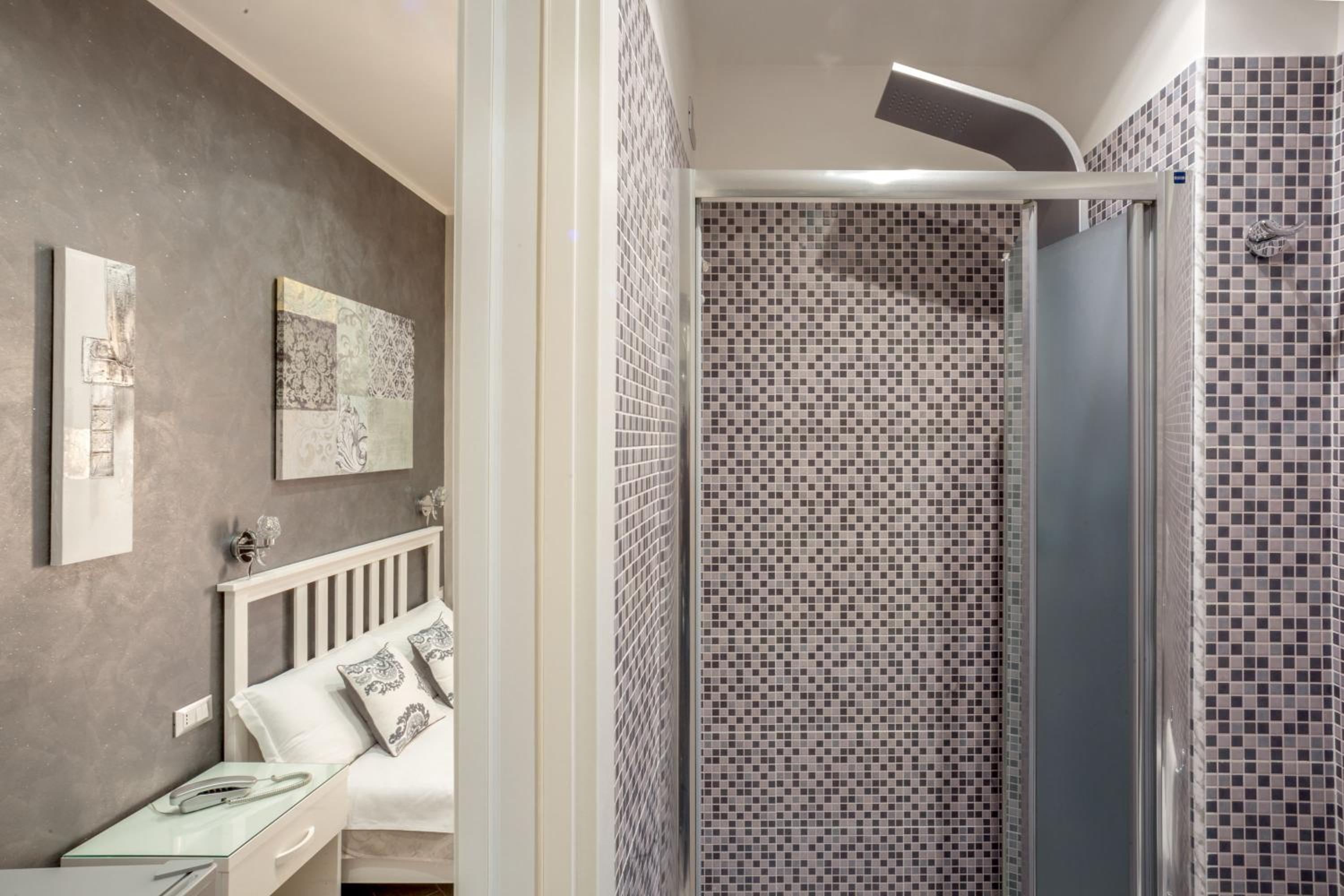 Frattina Grand Suite Guesthouse photo 5