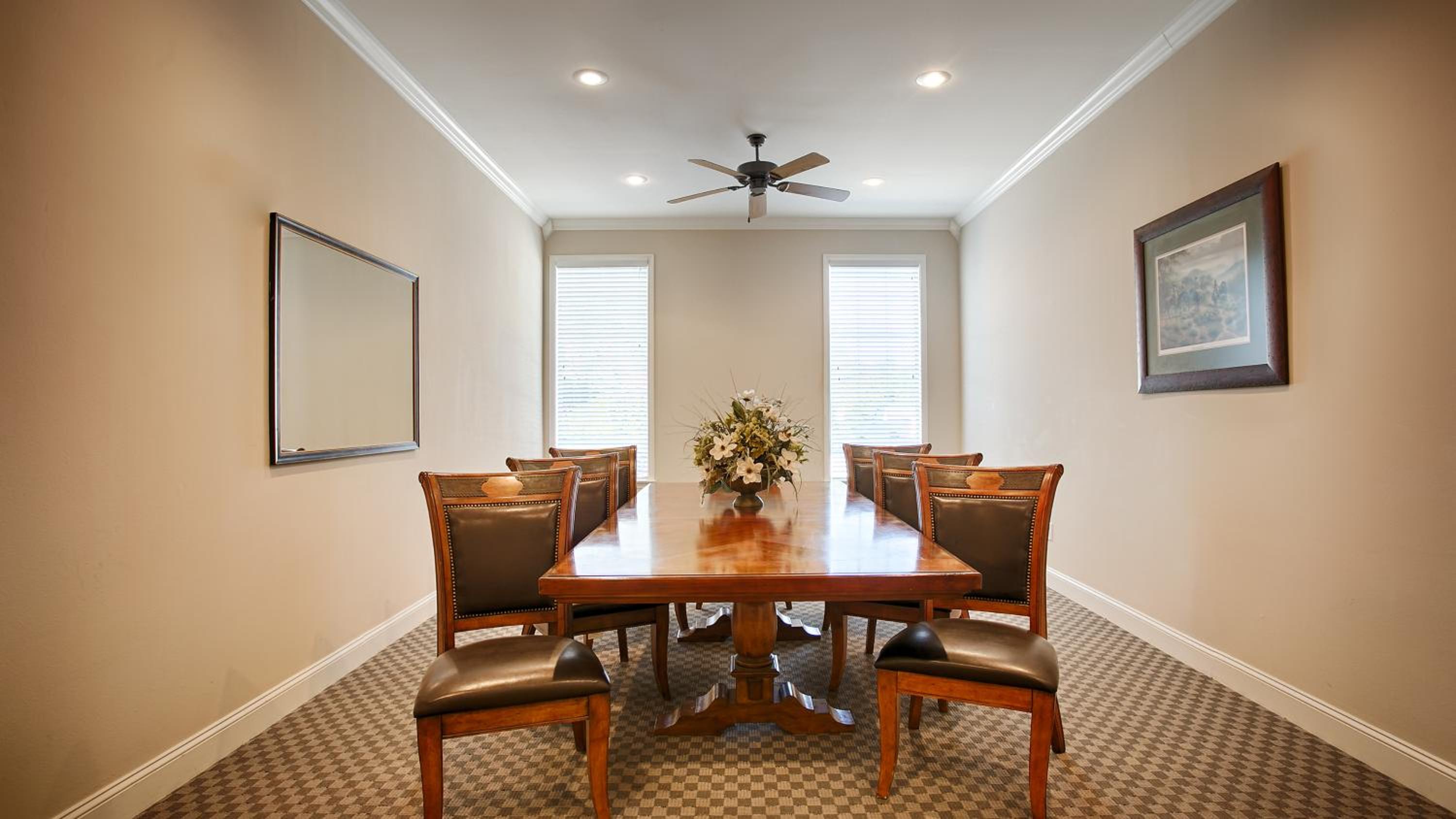 Leesville Vacations - SureStay Hotel by Best Western Leesville - Property Image 4