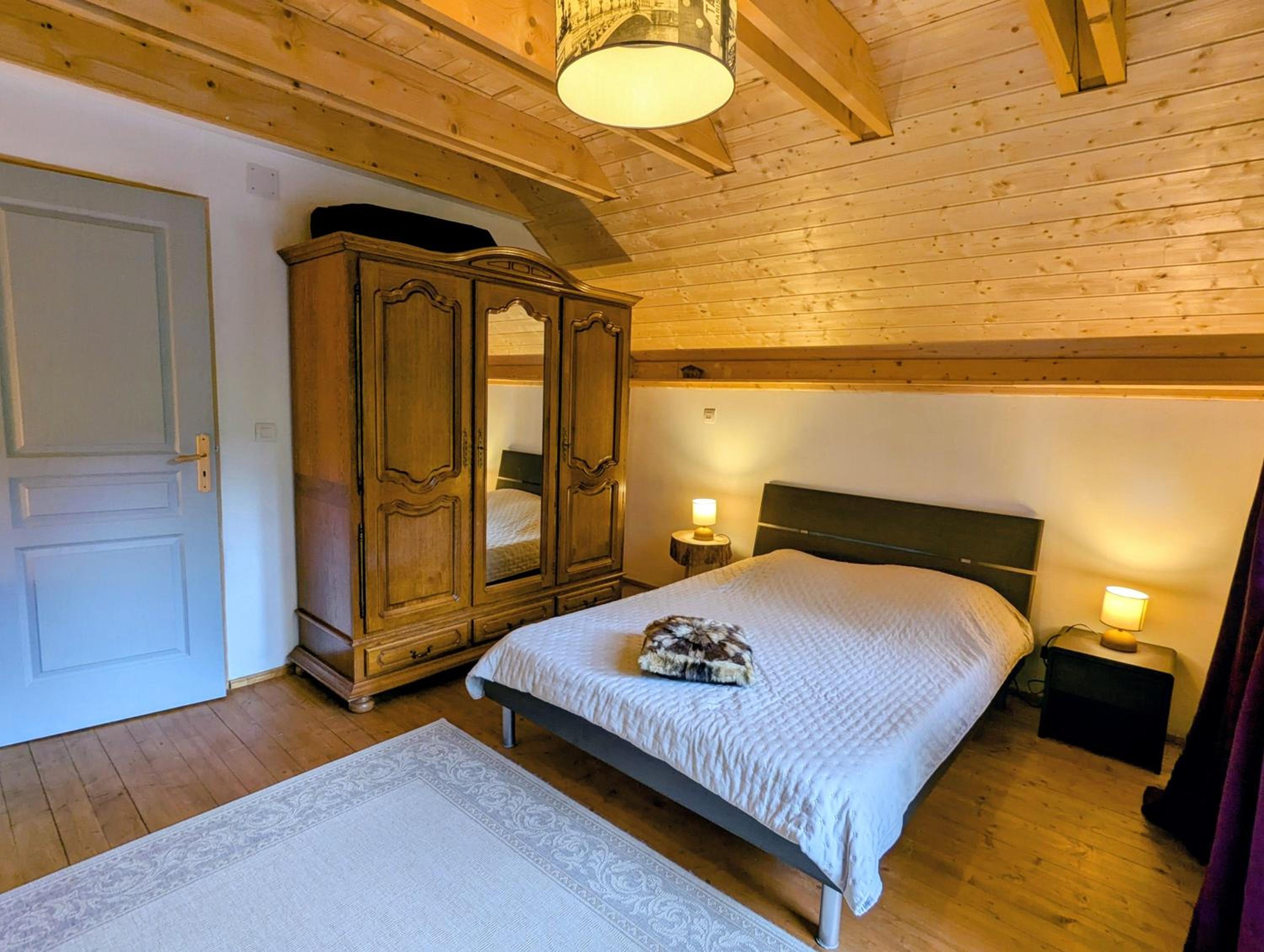 Chalet bois au calme, en lisière de forêt, balcons, sentiers balades Gérardmer & Alsace 