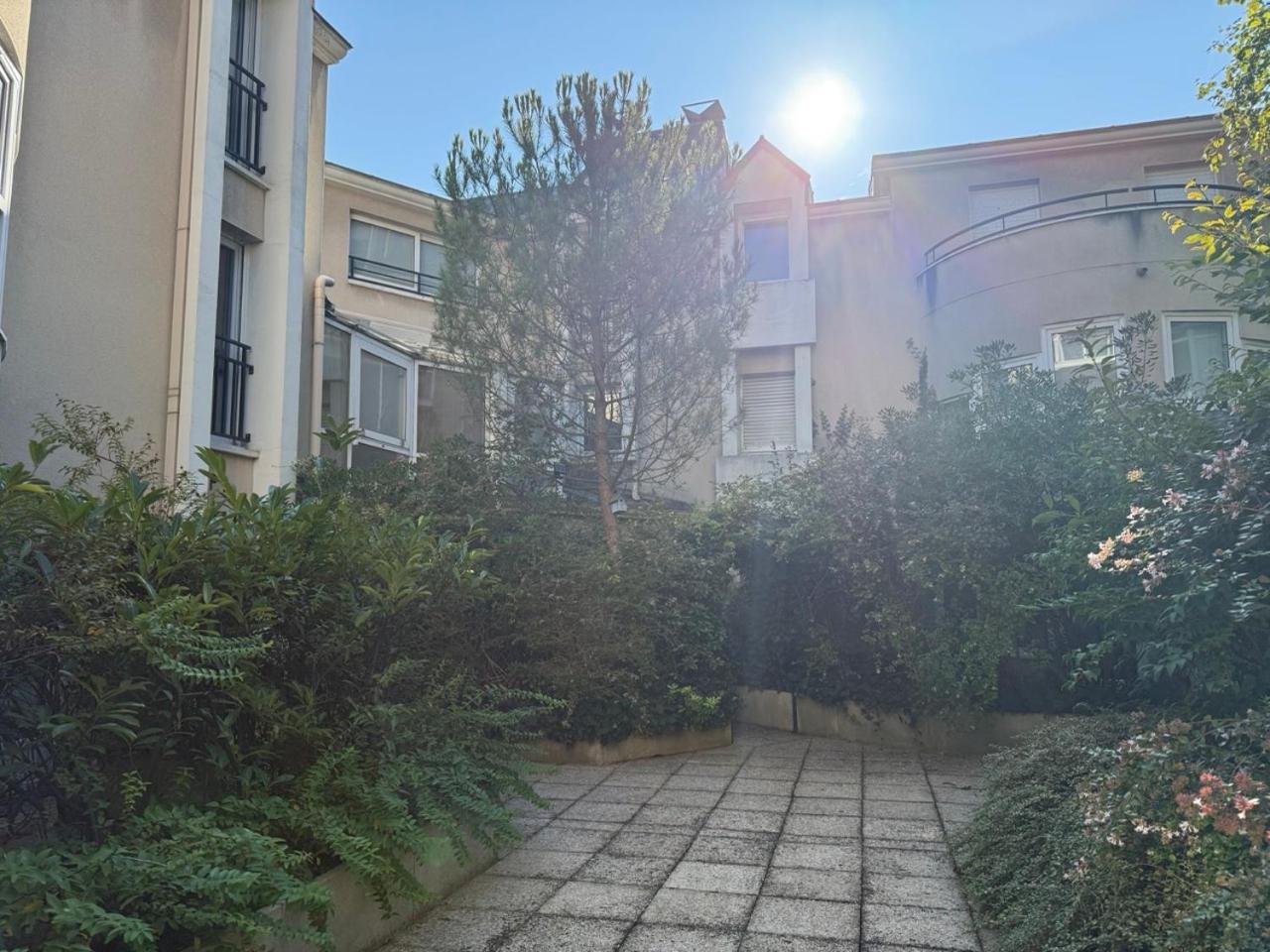 Secret Oasis in Bastille - Luxury & Serenity
