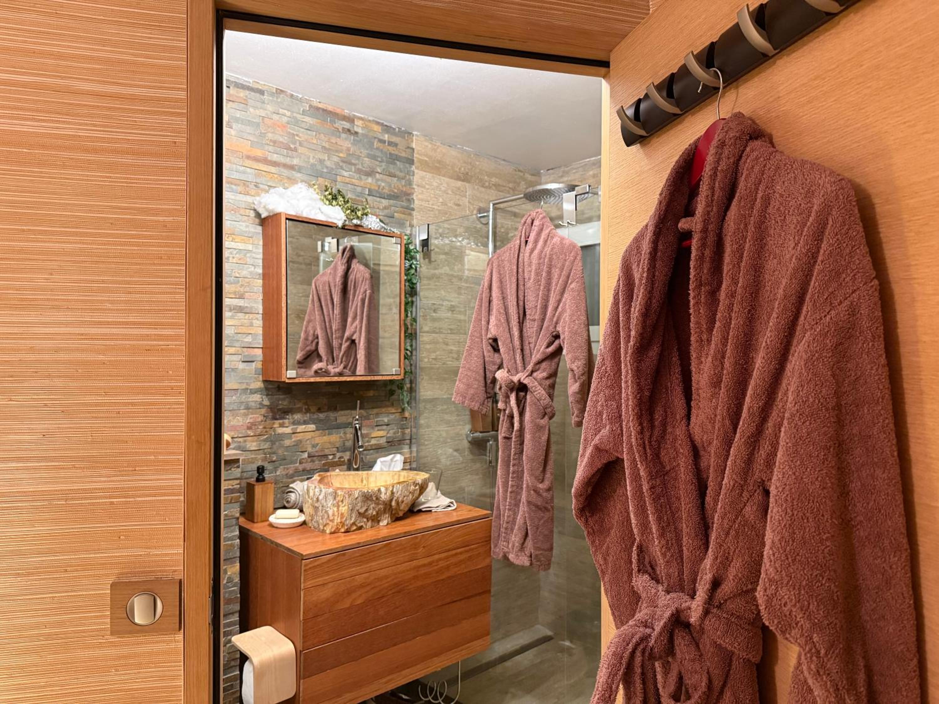 Secret Oasis in Bastille - Luxury & Serenity