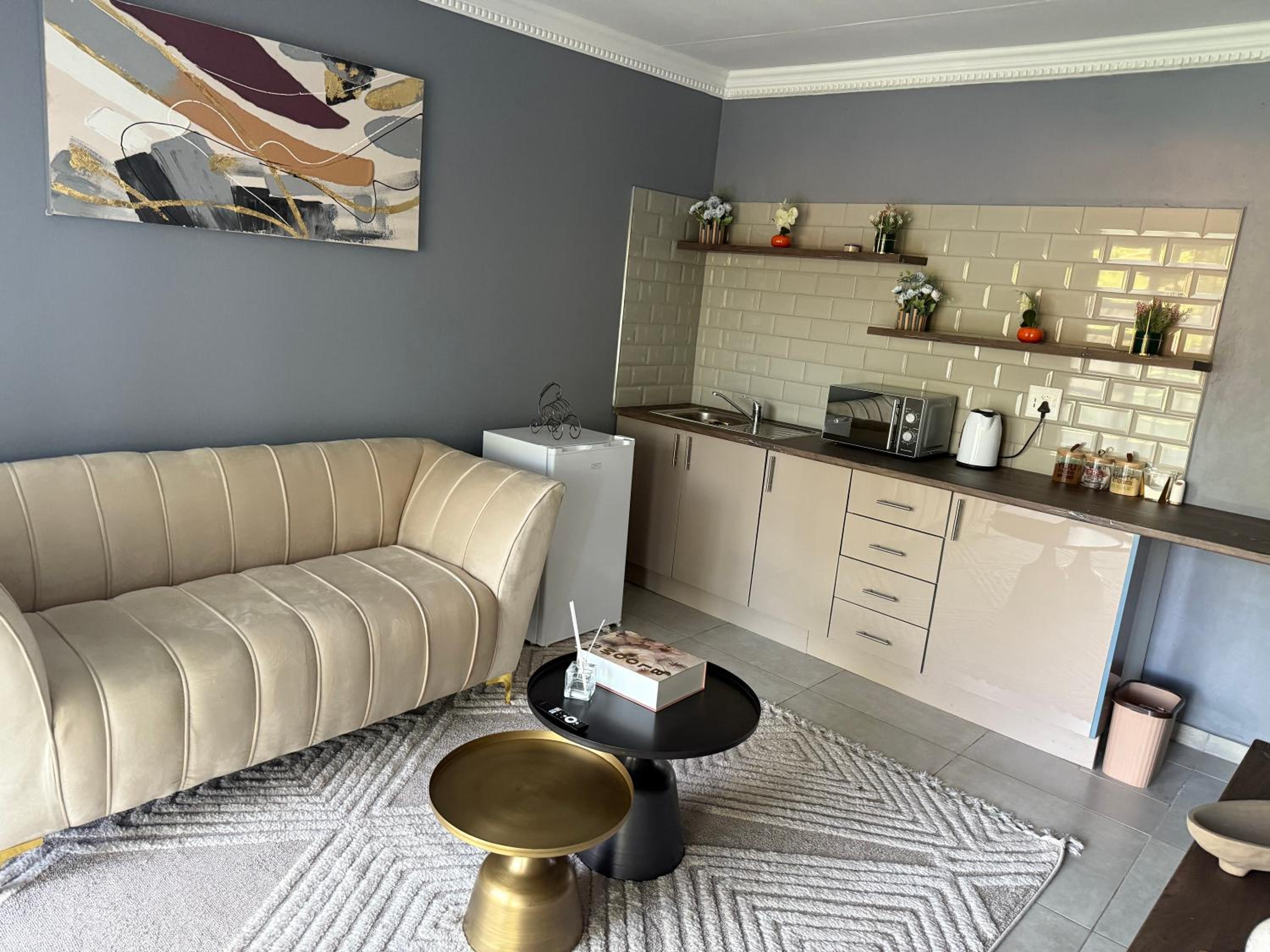 UbuntuLifeStyleEstate-Premium Suite