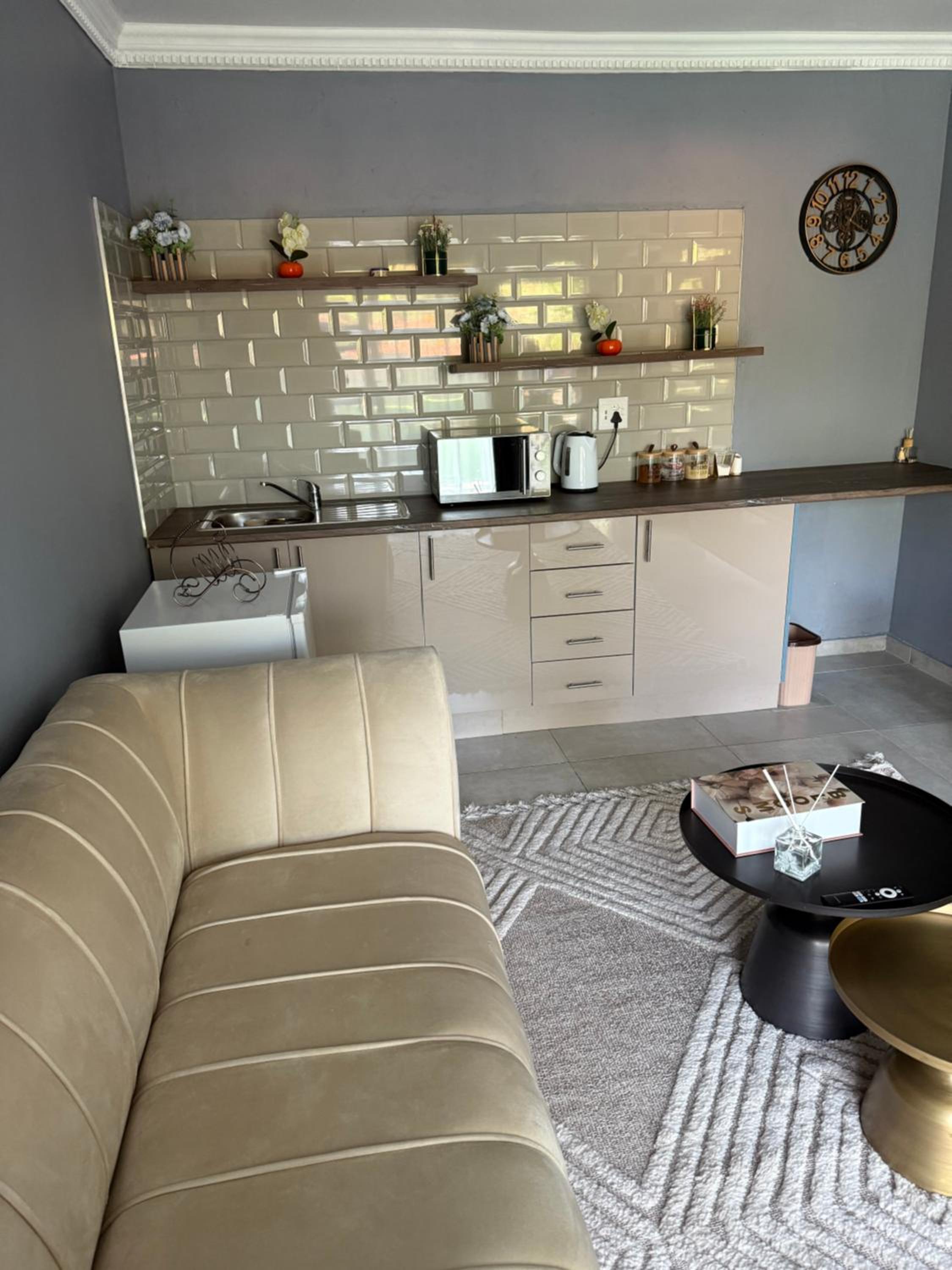UbuntuLifeStyleEstate-Premium Suite