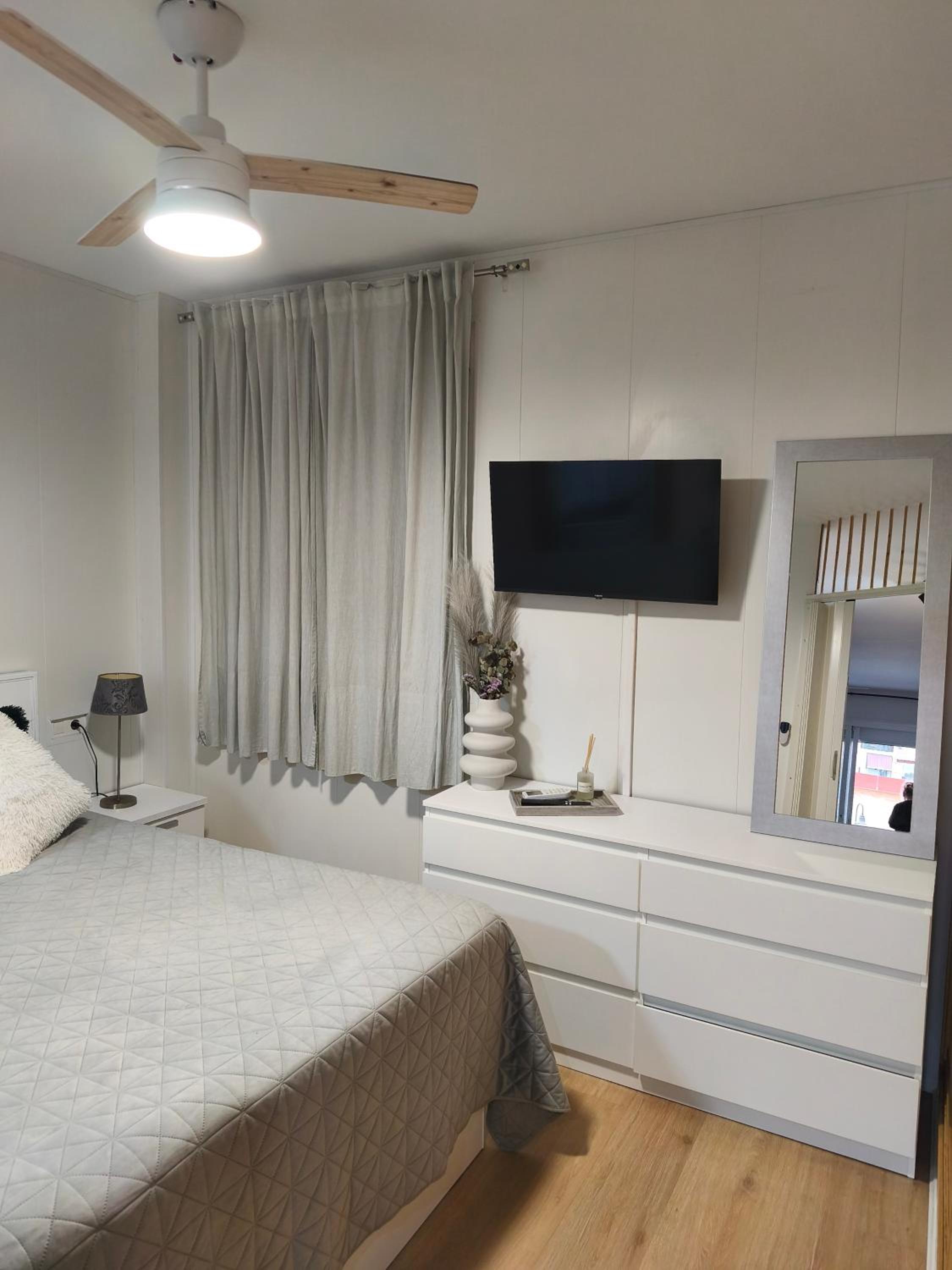 Apartamento nuevo con parking y piscina gratis