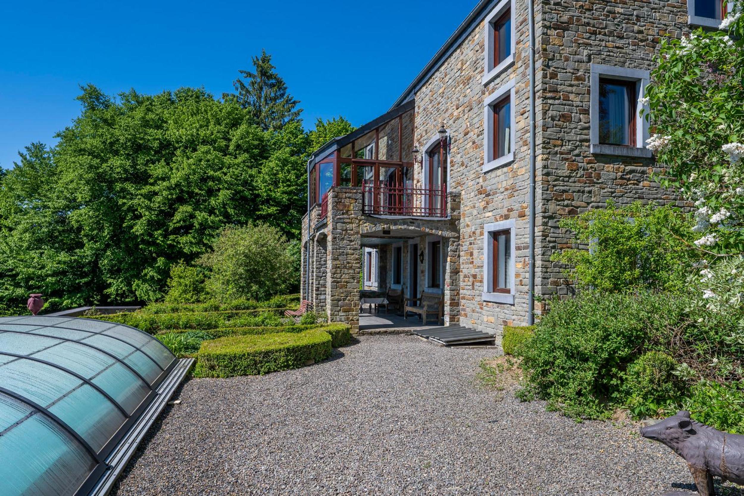 Sous le Cielle d'Ardenne - Vakantiehuis met Sauna en zwembad