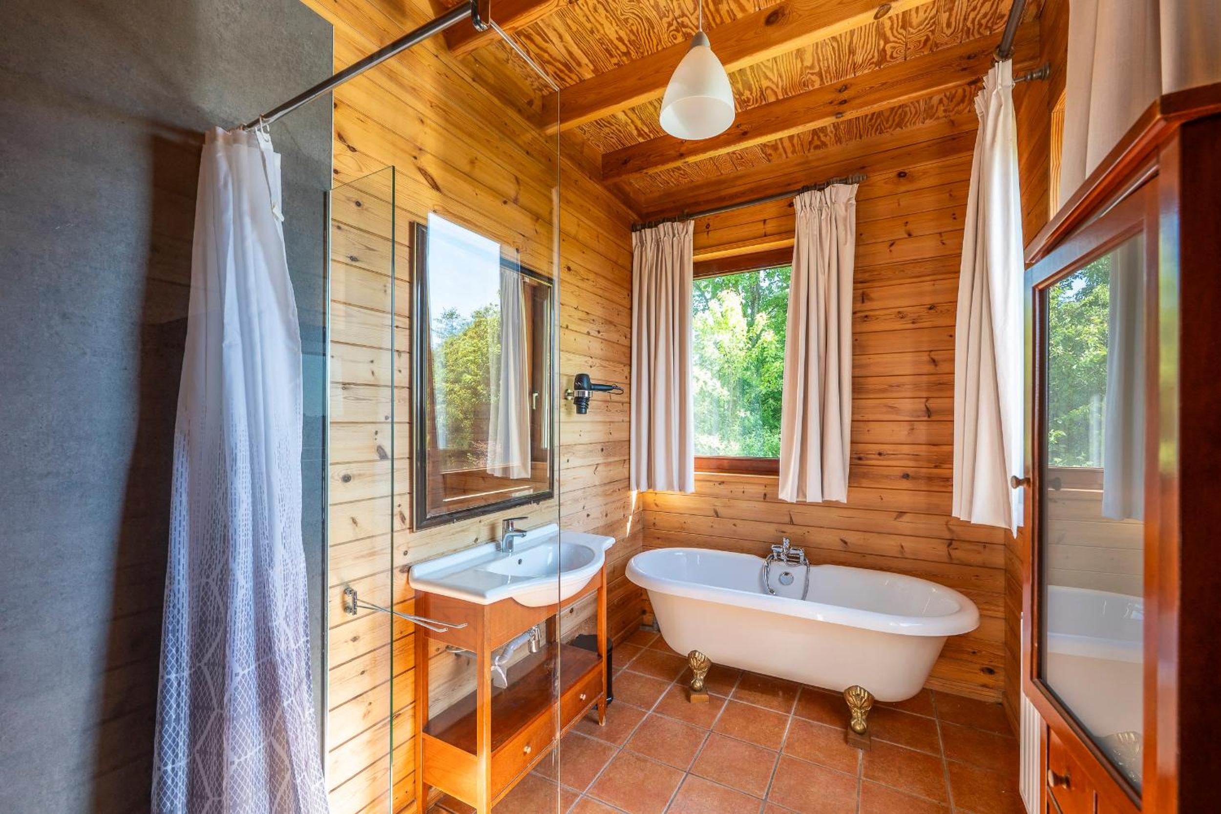 Sous le Cielle d'Ardenne - Vakantiehuis met Sauna en zwembad