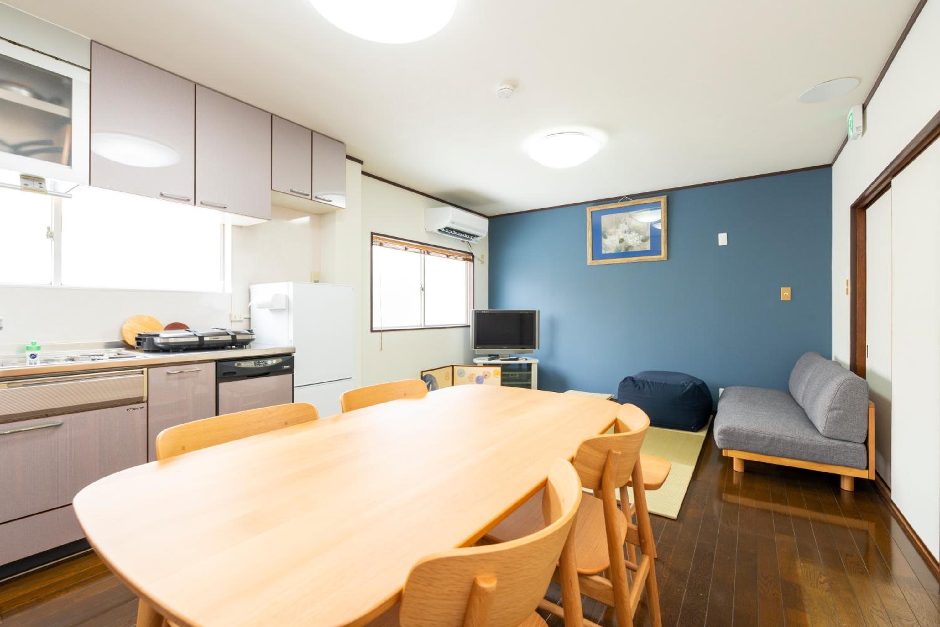 BUSON A cozy Japanese House upto 8 Guests and Close to Station