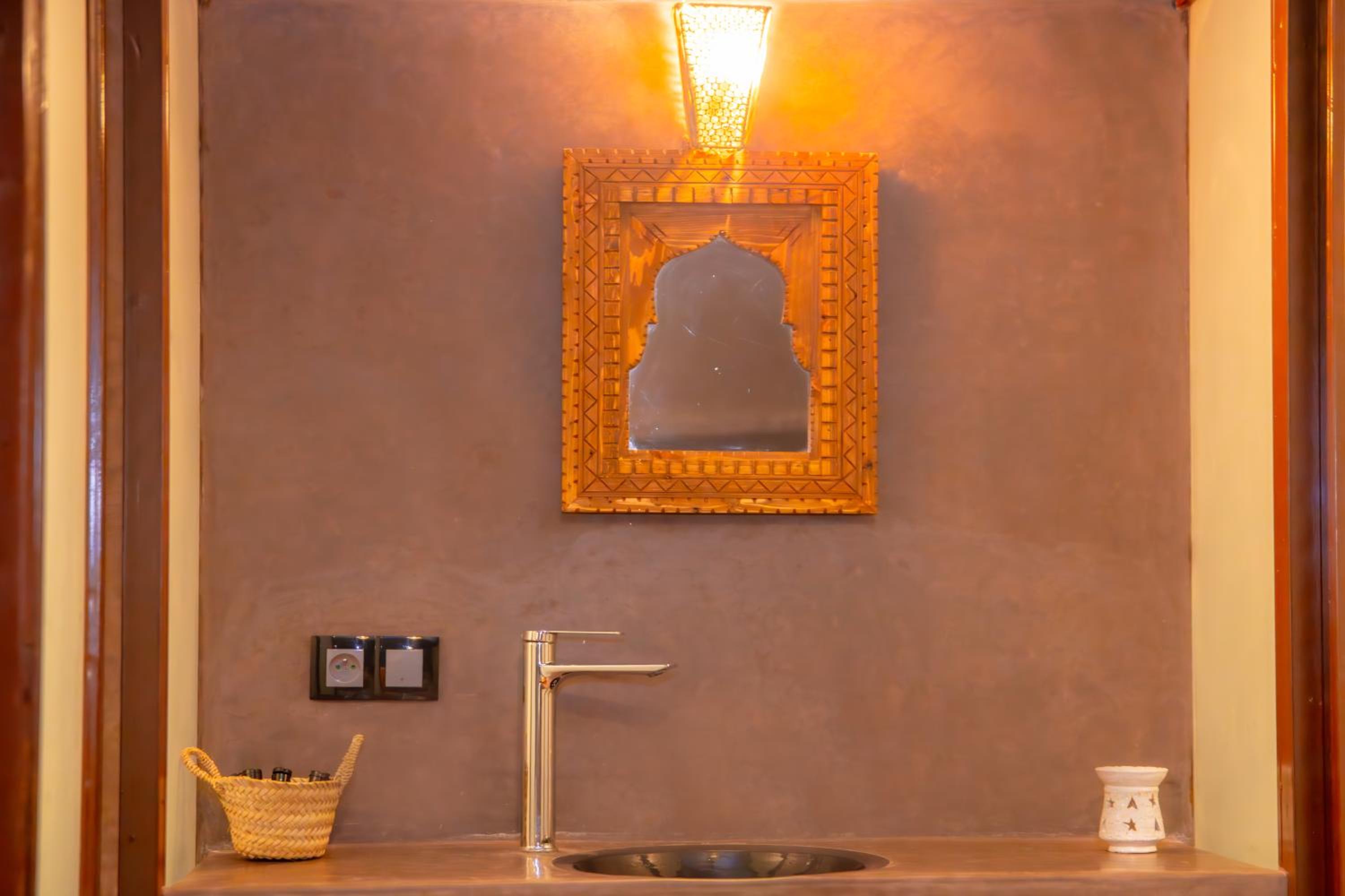 Agafay Luxury desert Camp - Glamping Experience