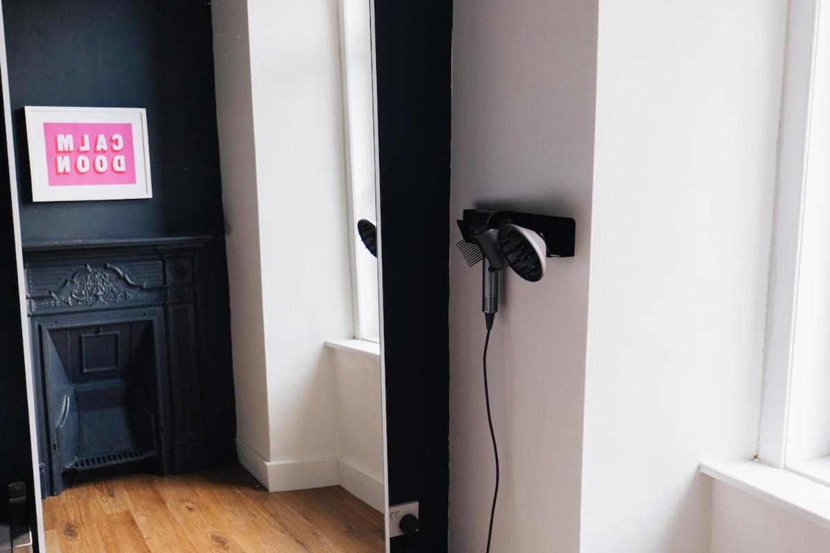 Fresh Stylish West End Flat