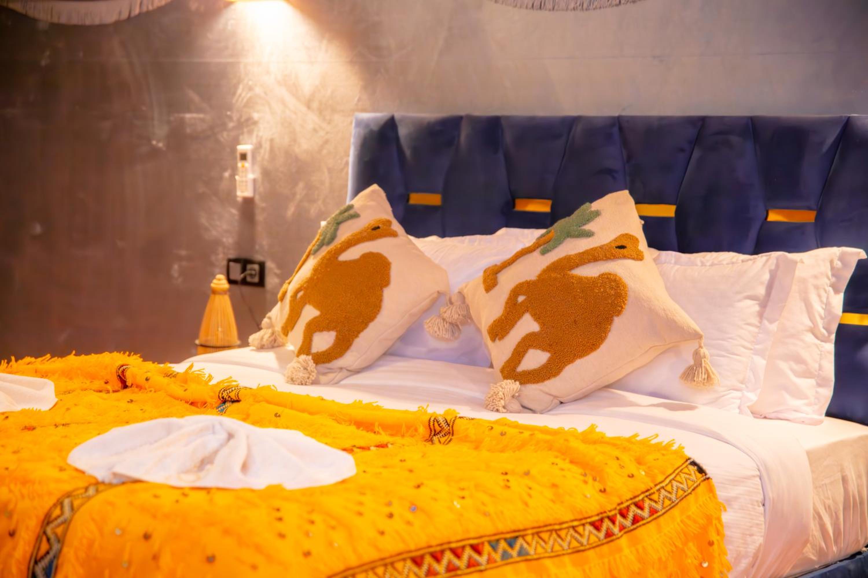 Agafay Luxury desert Camp - Glamping Experience