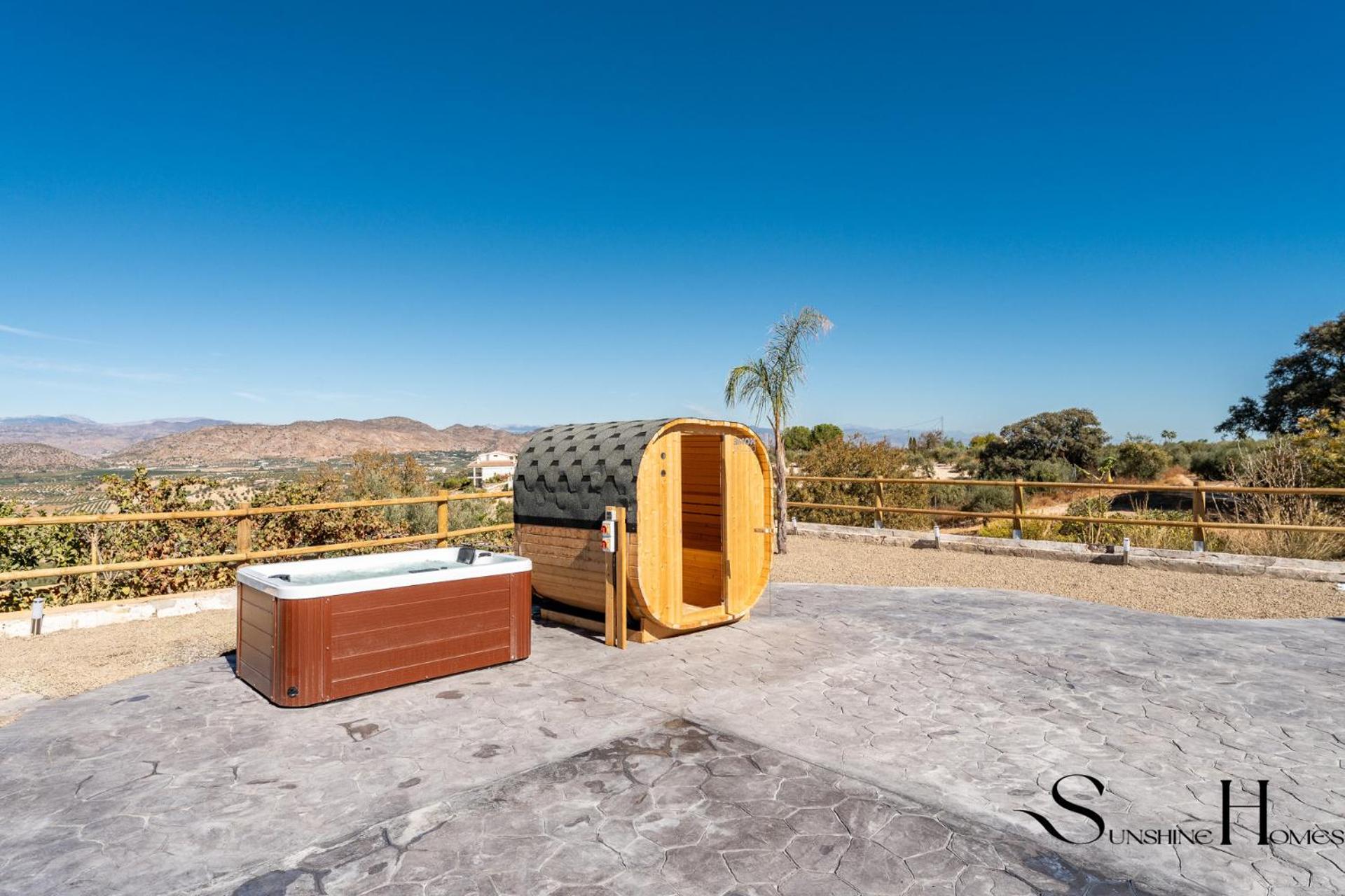 Heated pool & spa villa in the mountains