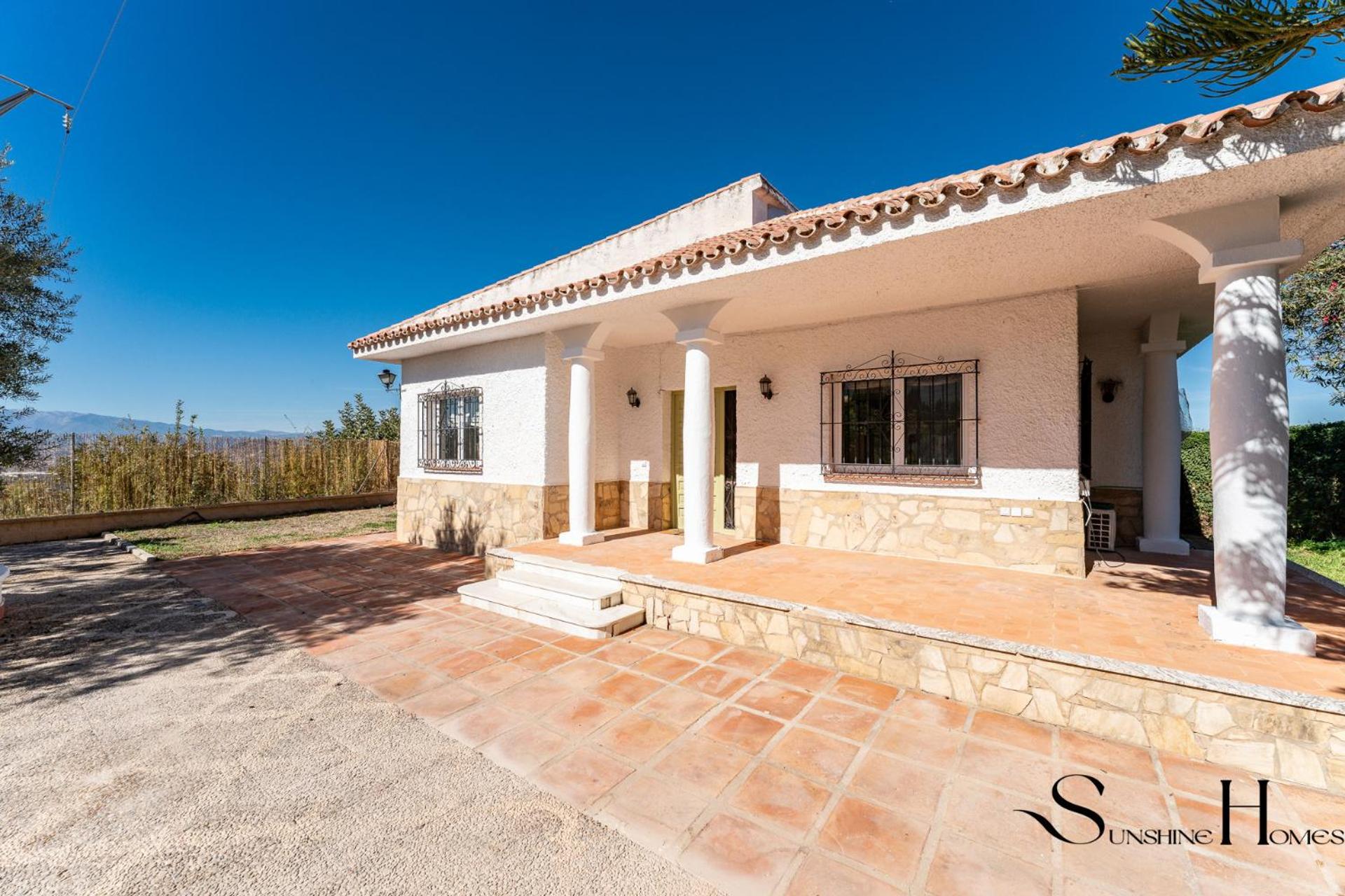 Heated pool & spa villa in the mountains