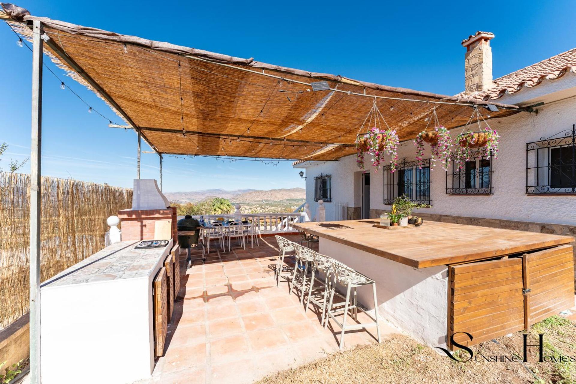 Heated pool & spa villa in the mountains