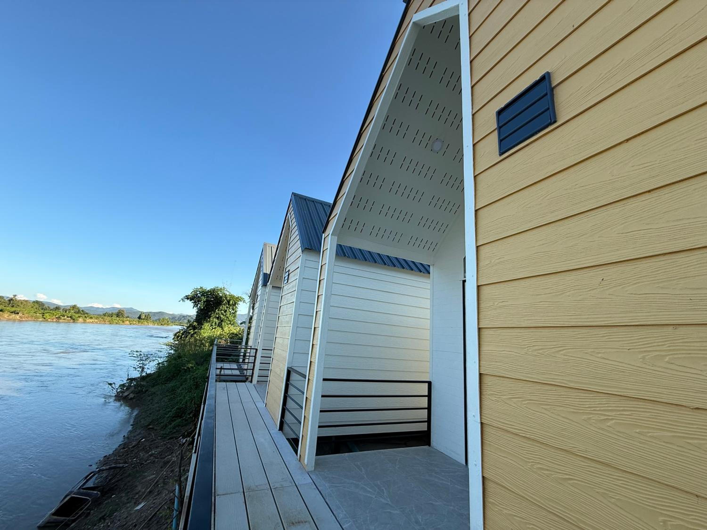 ณิชาวิลล่า ริเวอร์ฟร้อนท์ บ้านท่าตอน Nicha Villa Riverfront BanThaton