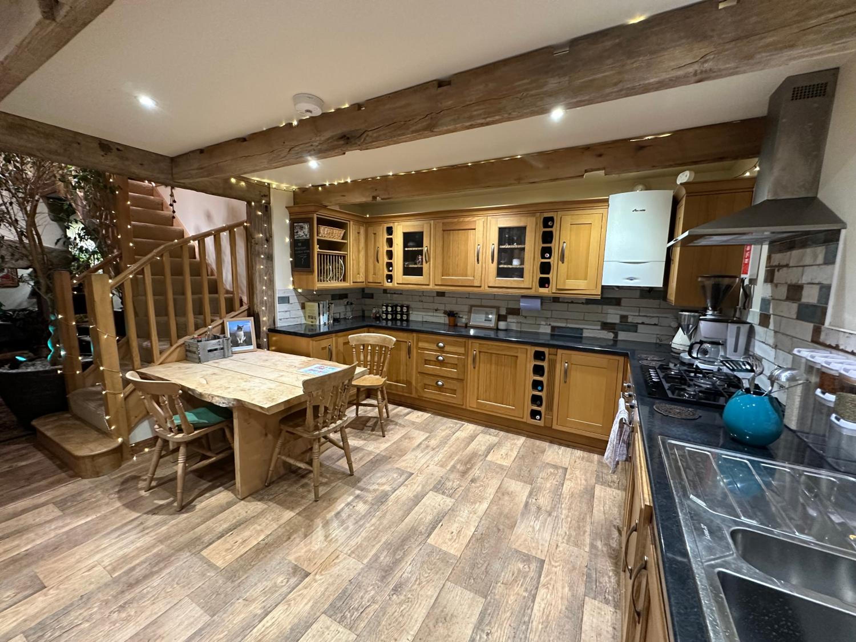 Meagill Corner Farm, barn with hot tub