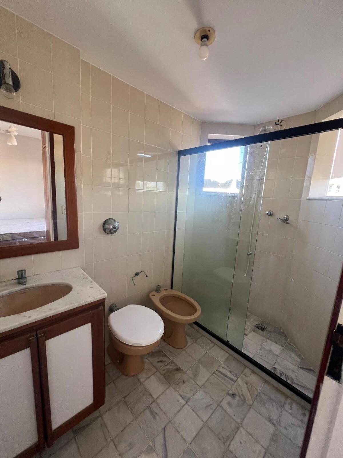Apartamento 3 suítes perto da Praia do forte e Passagem