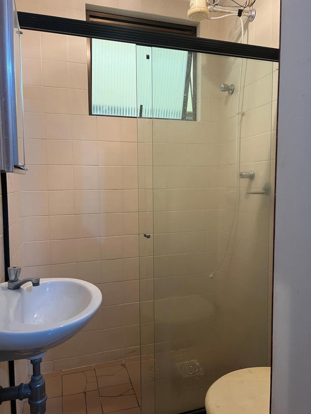Apartamento 3 suítes perto da Praia do forte e Passagem