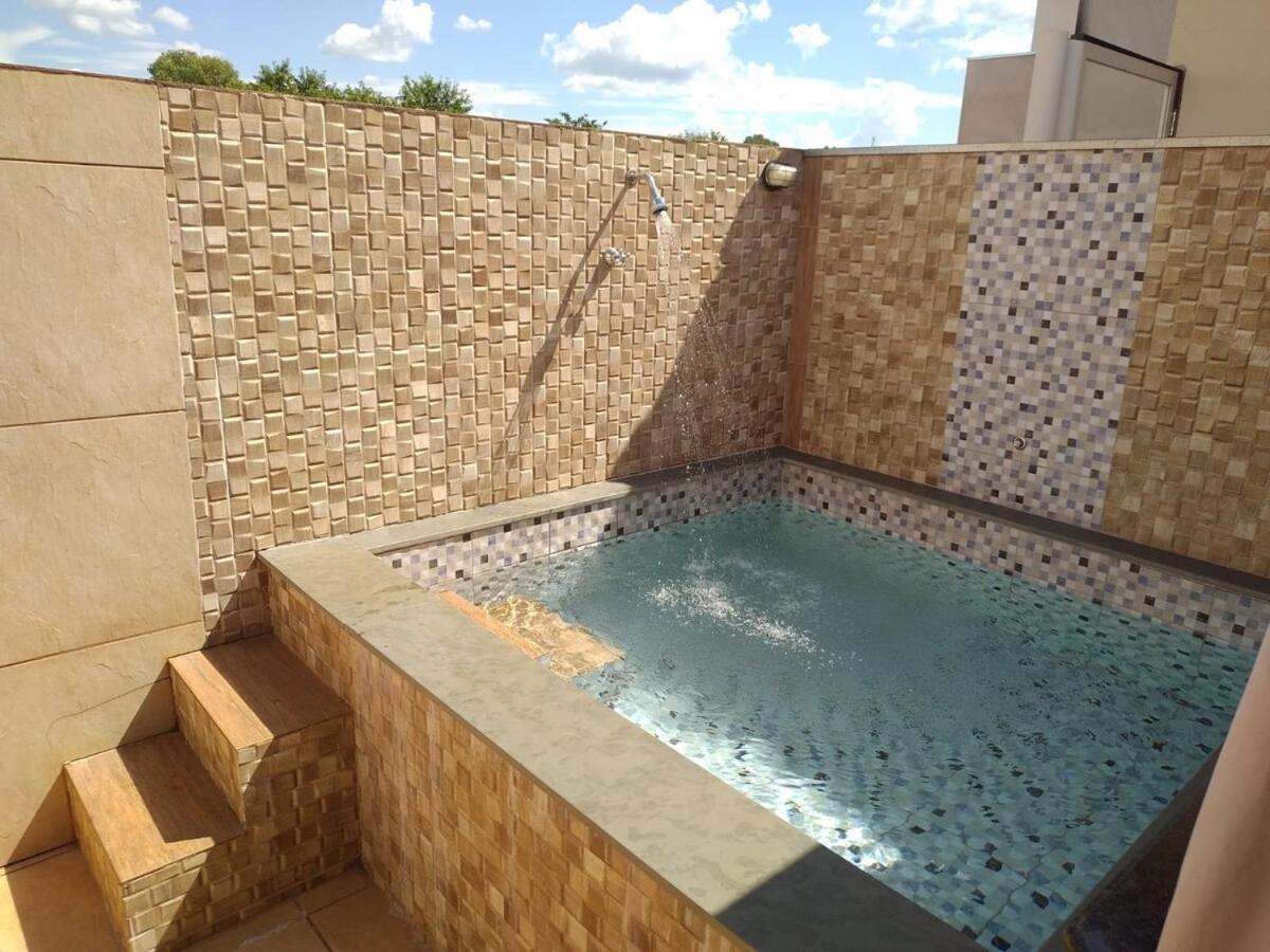 Recanto 22, Casa para temporada com 1 suíte em Olímpia