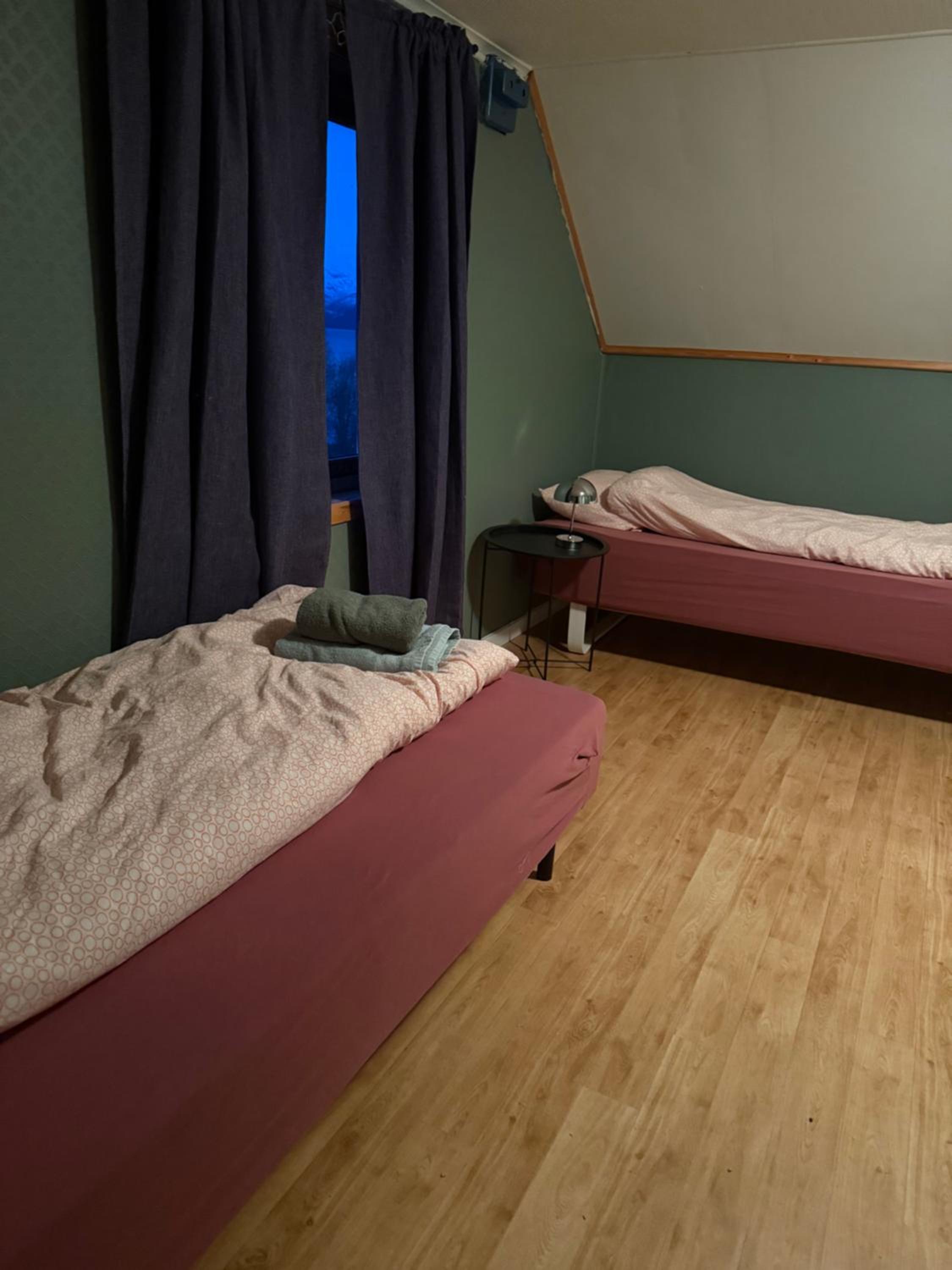Sigridtunet - 4 bedroom Arctic experiences by the sea, with great opportunities to see the Northern lights dancing just for you!