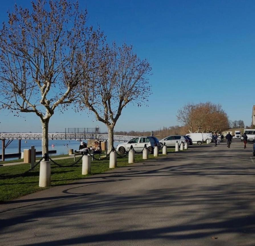 Studio du port avec jardin privé