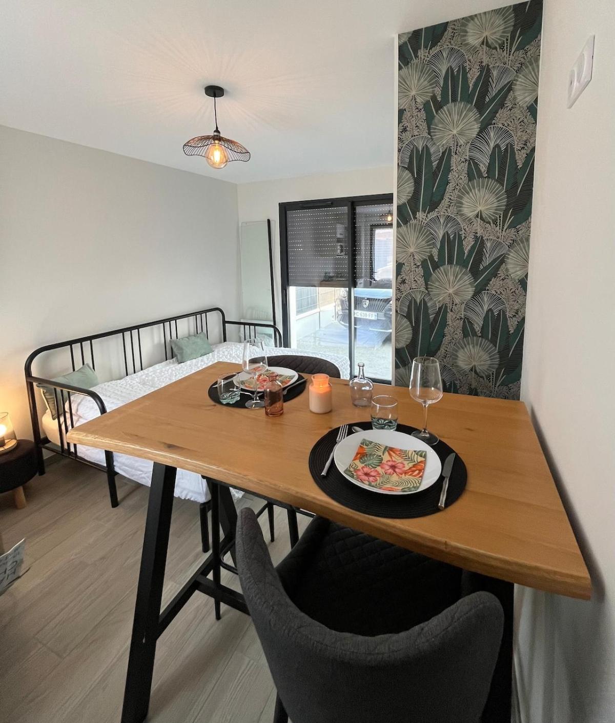 Studio du port avec jardin privé