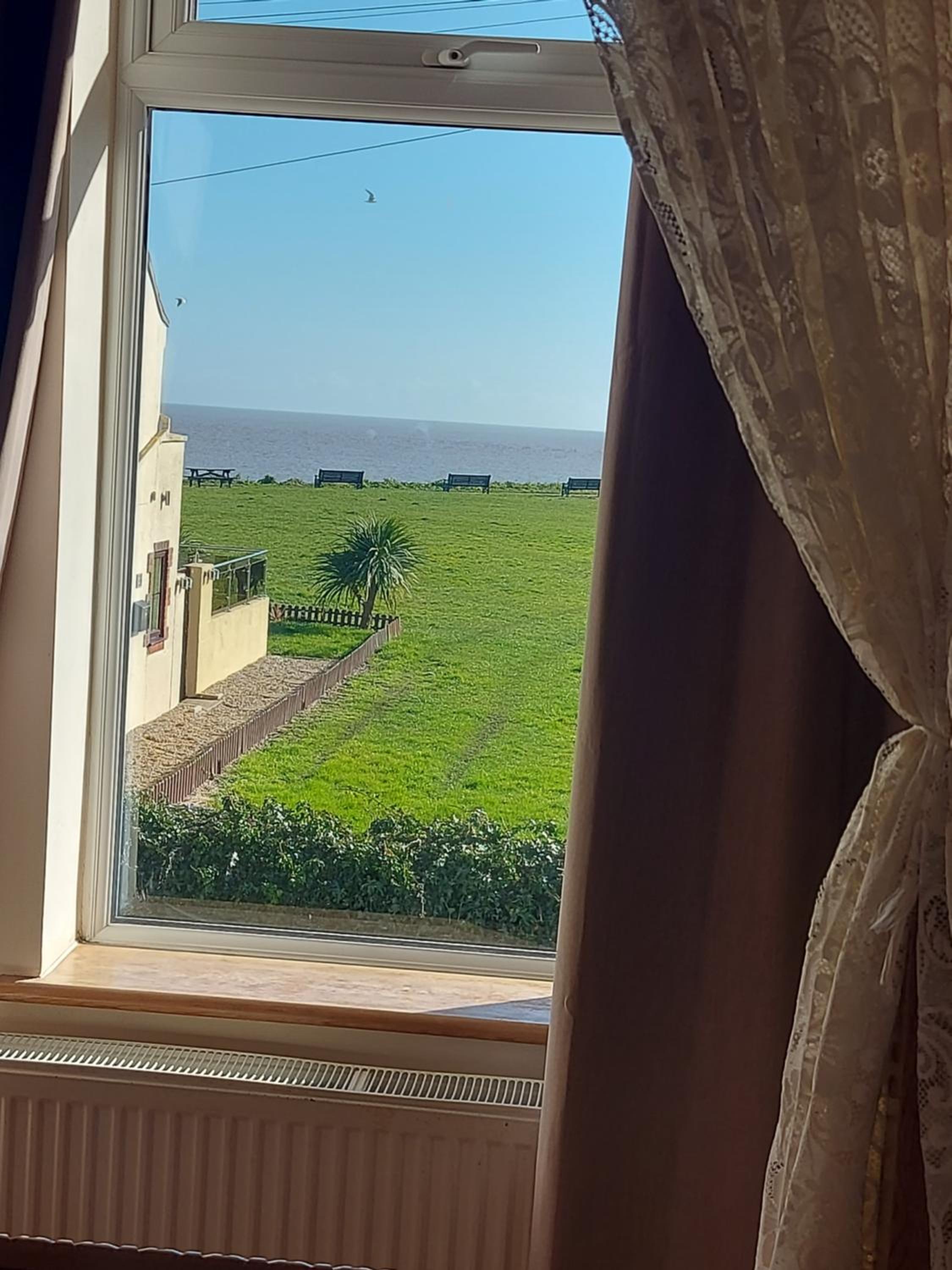 Coastline cottage Pakefield, 2 minutes walk to the beach