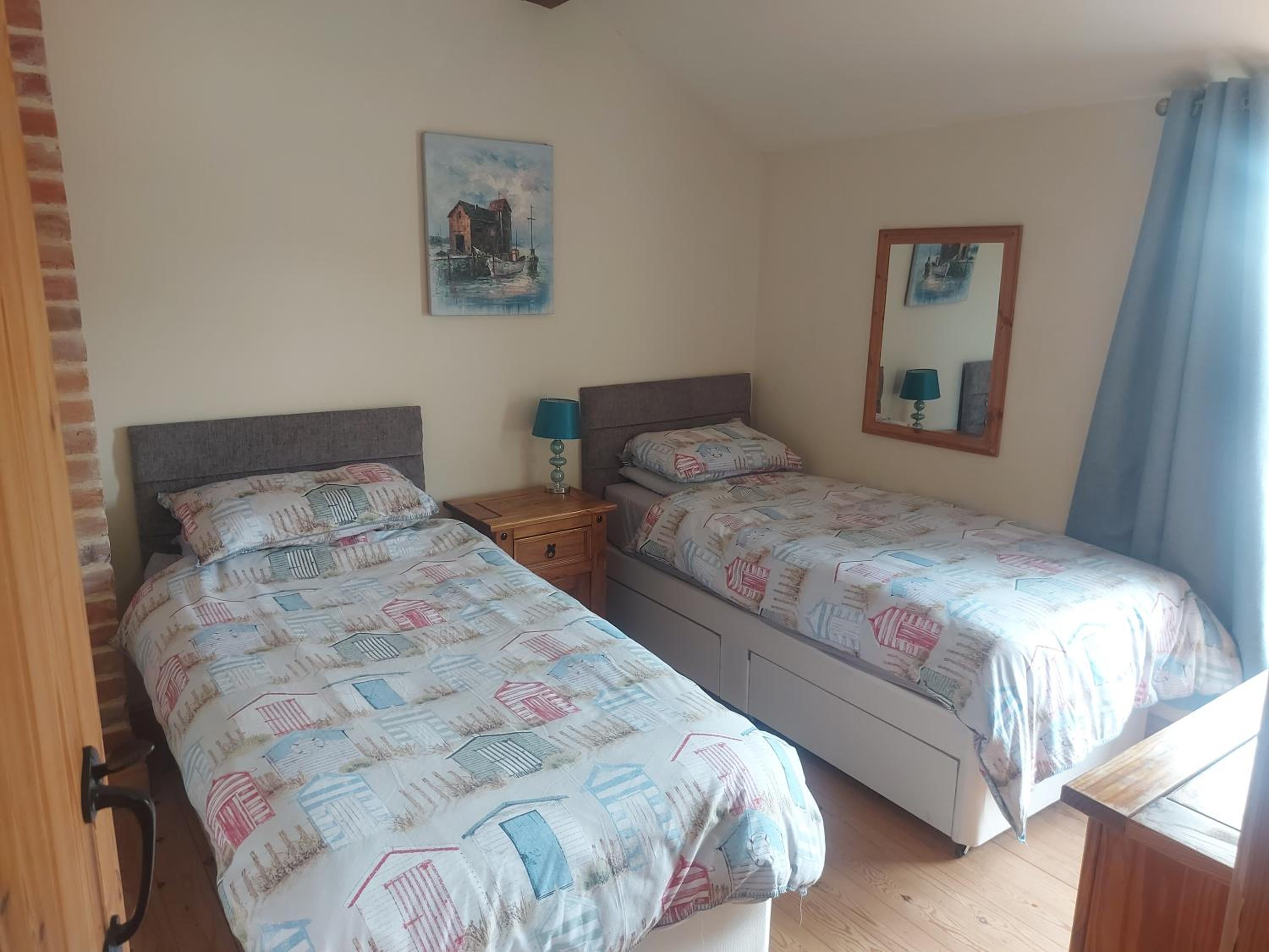 Coastline cottage Pakefield, 2 minutes walk to the beach