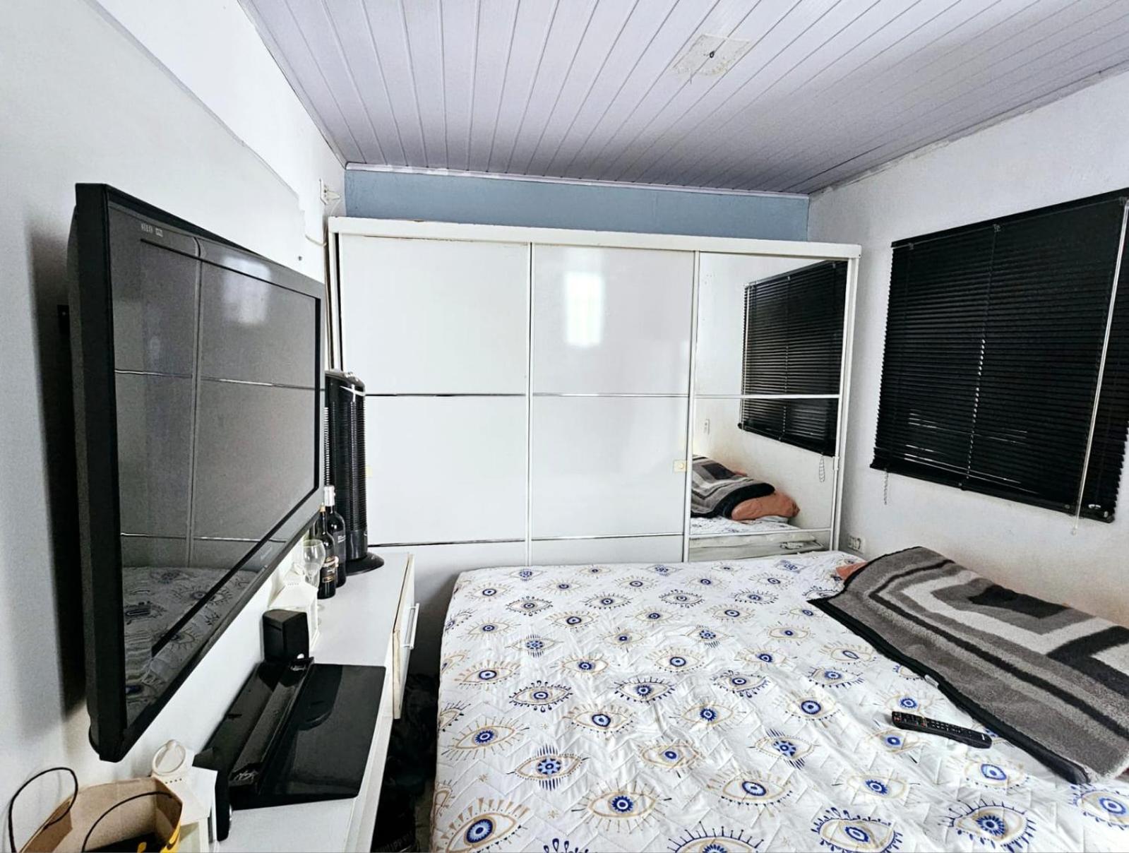 Casa em condomínio fechad0