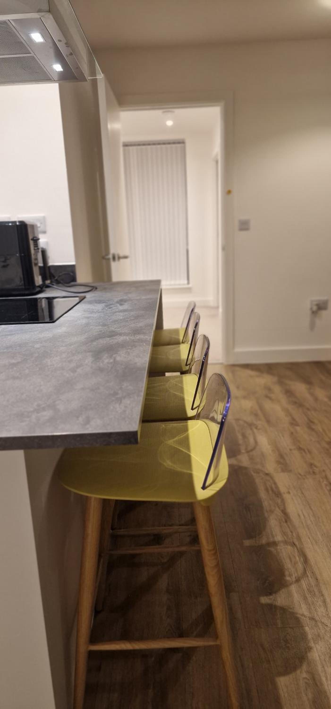 Stylish 2 Floor Penthouse Netflix & Wi-Fi