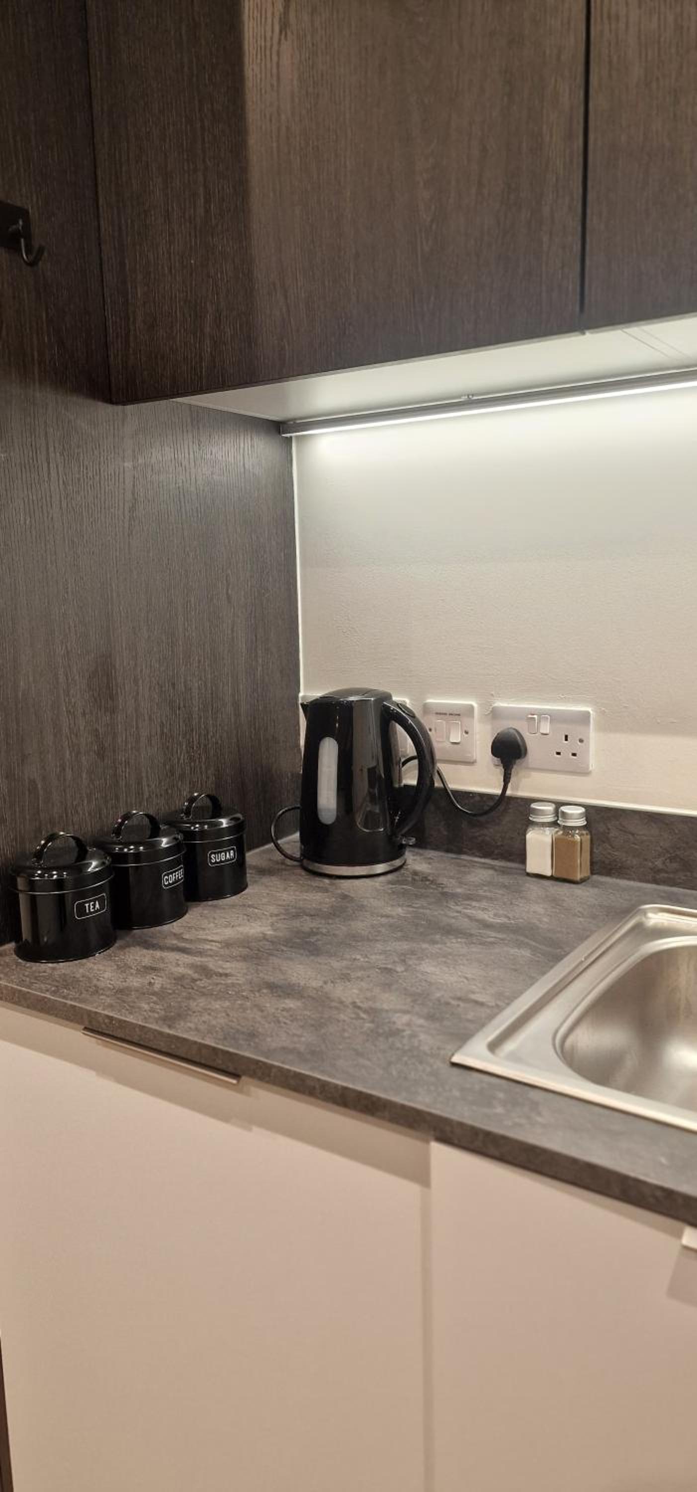 Stylish 2 Floor Penthouse Netflix & Wi-Fi