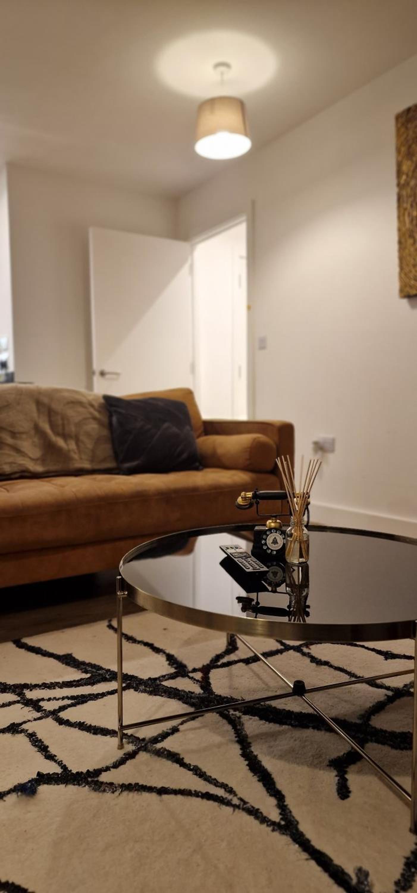 Stylish 2 Floor Penthouse Netflix & Wi-Fi