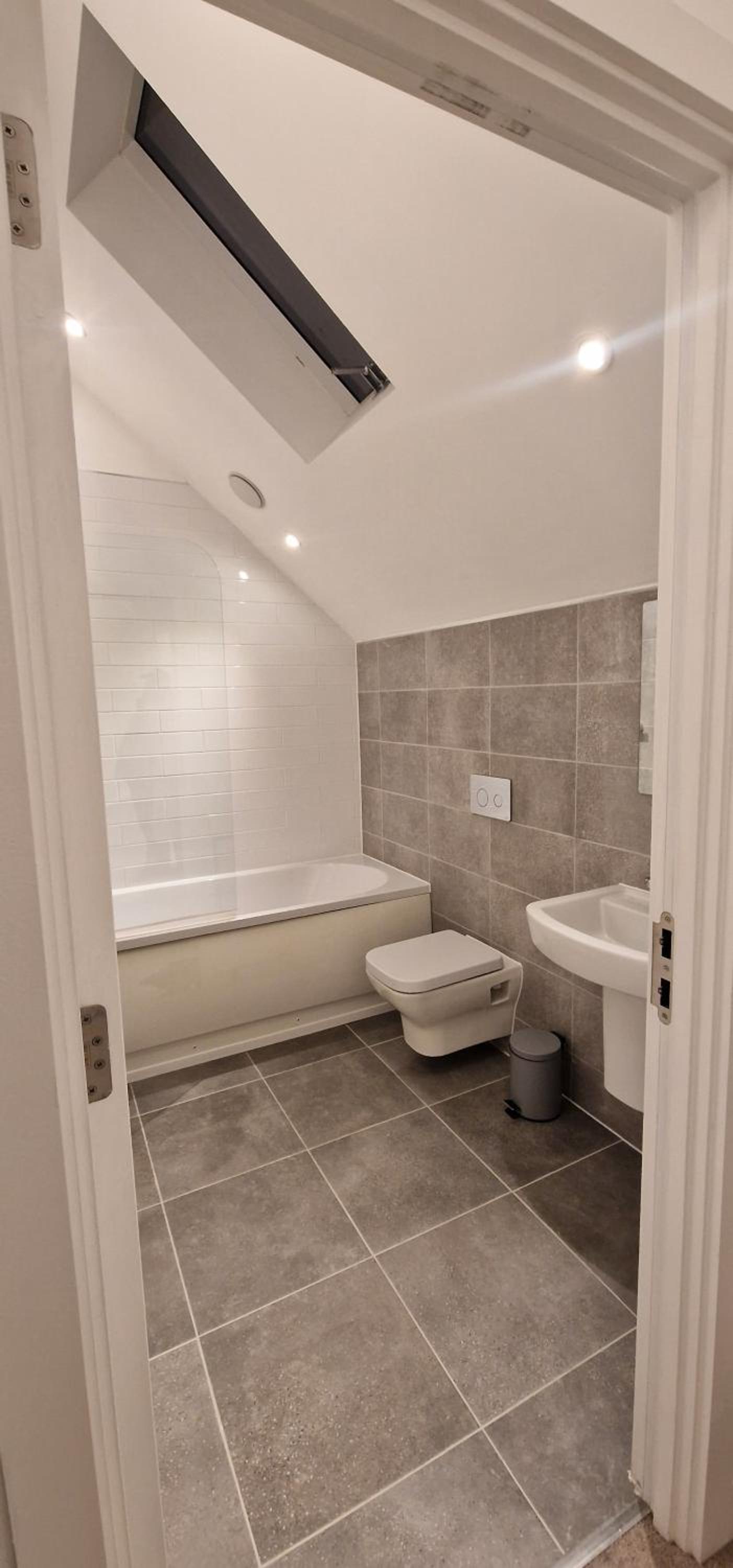 Stylish 2 Floor Penthouse Netflix & Wi-Fi