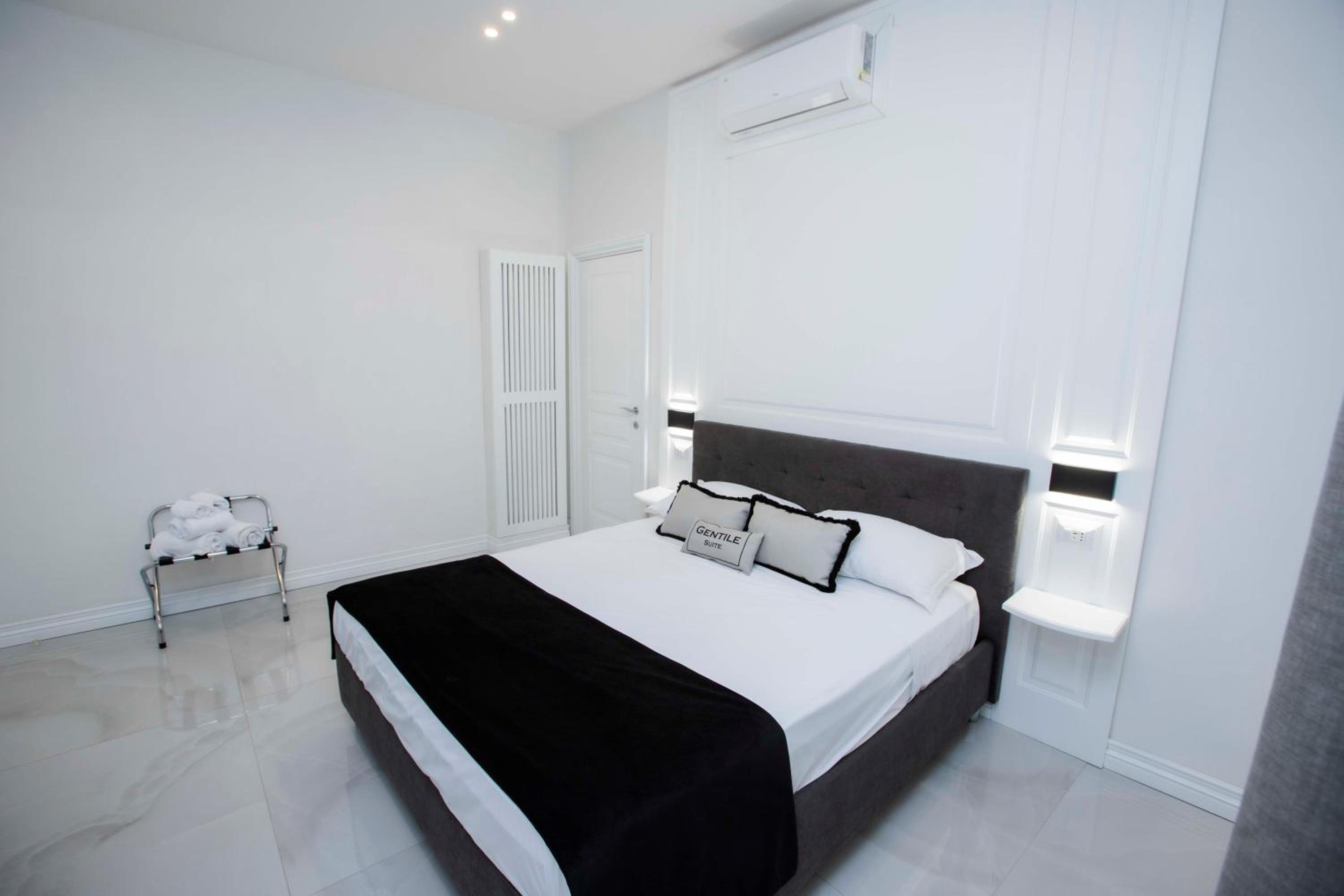 Gentile Suite Decumani